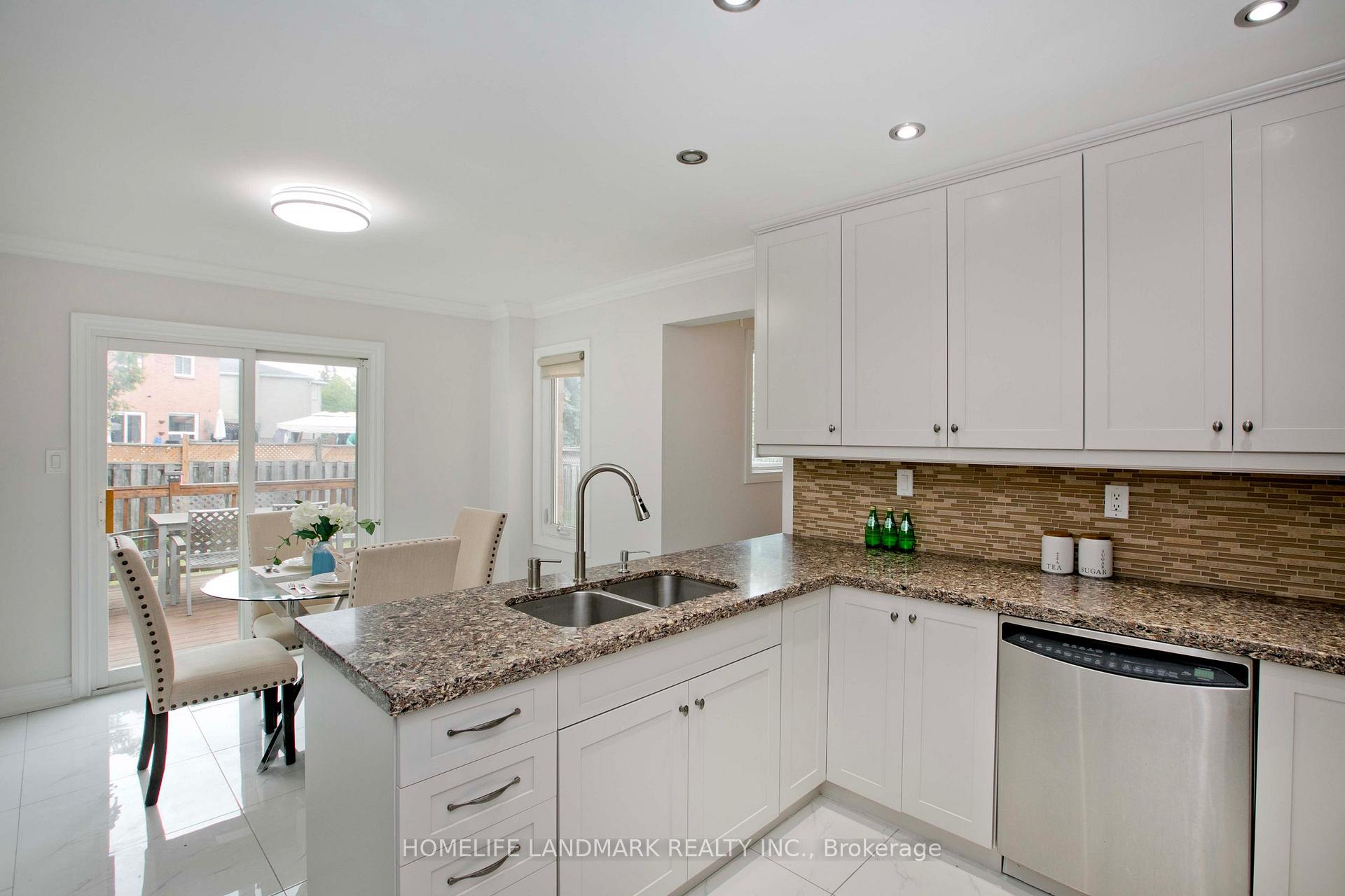 Photo 15 of 134 Cooperage Crescent, Richmond Hill, Westbrook — HOMEH