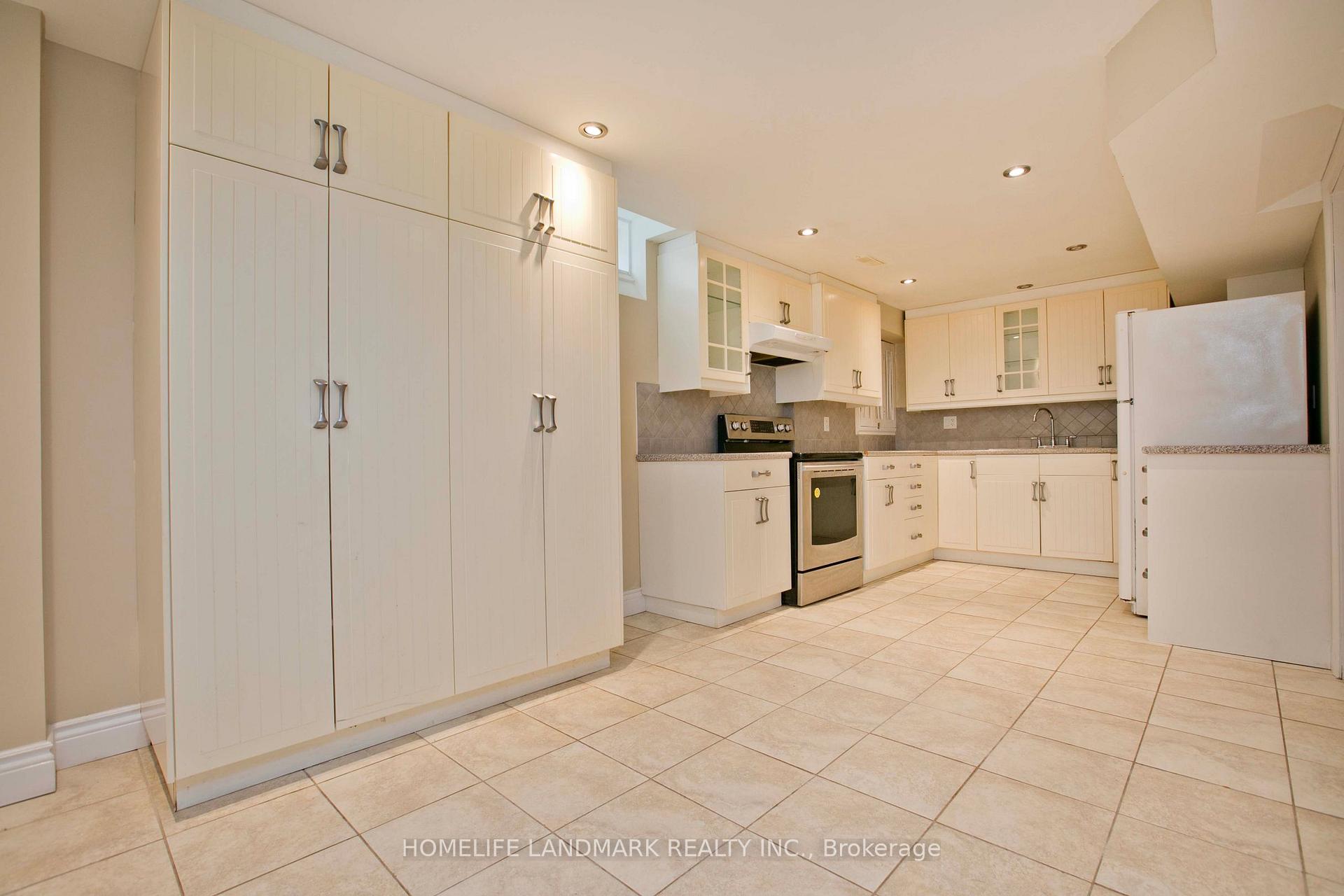 Photo 38 of 134 Cooperage Crescent, Richmond Hill, Westbrook — HOMEH