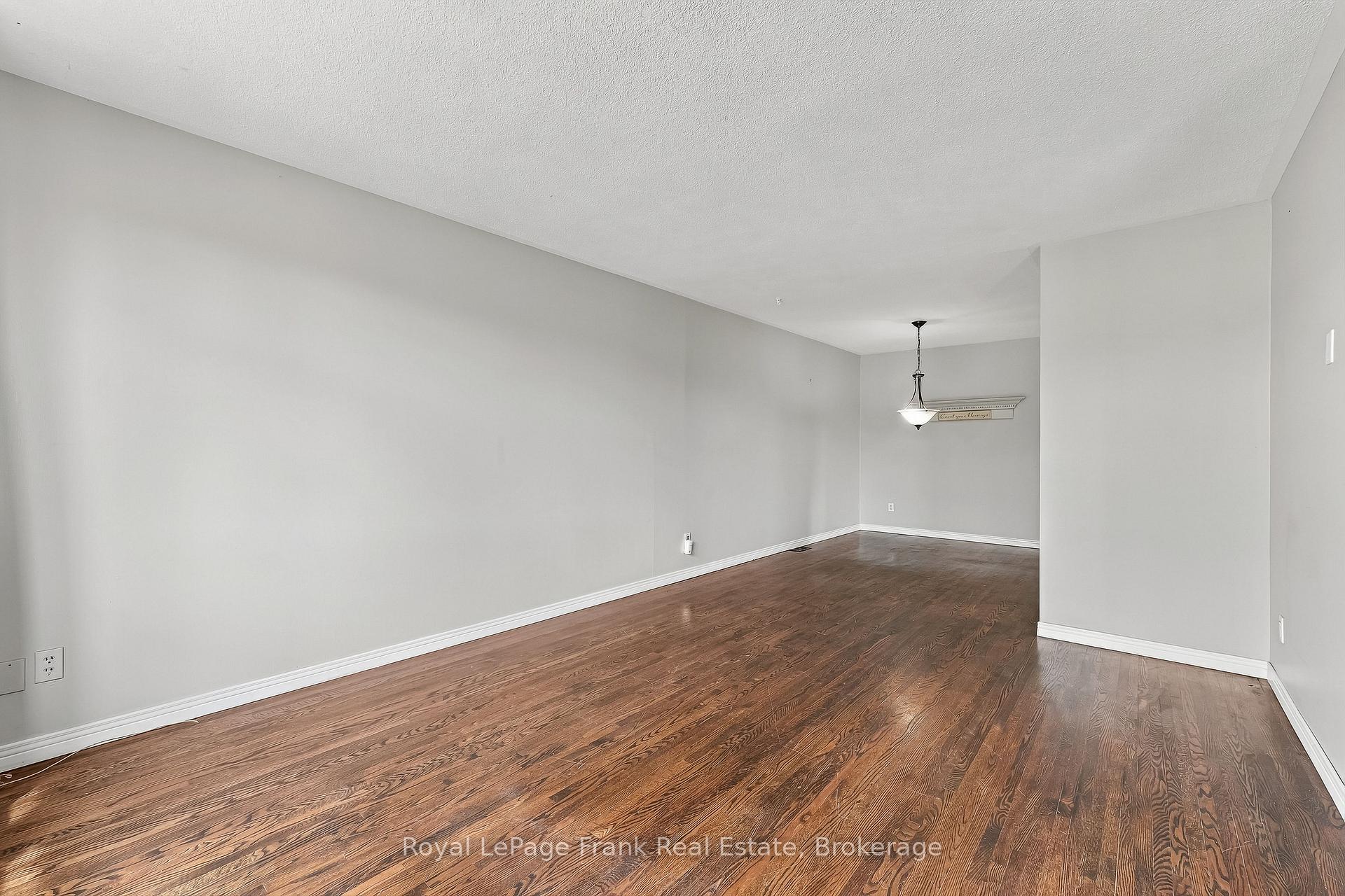 Photo 4 of 1317 Park Road S, Oshawa, Lakeview — HOMEH