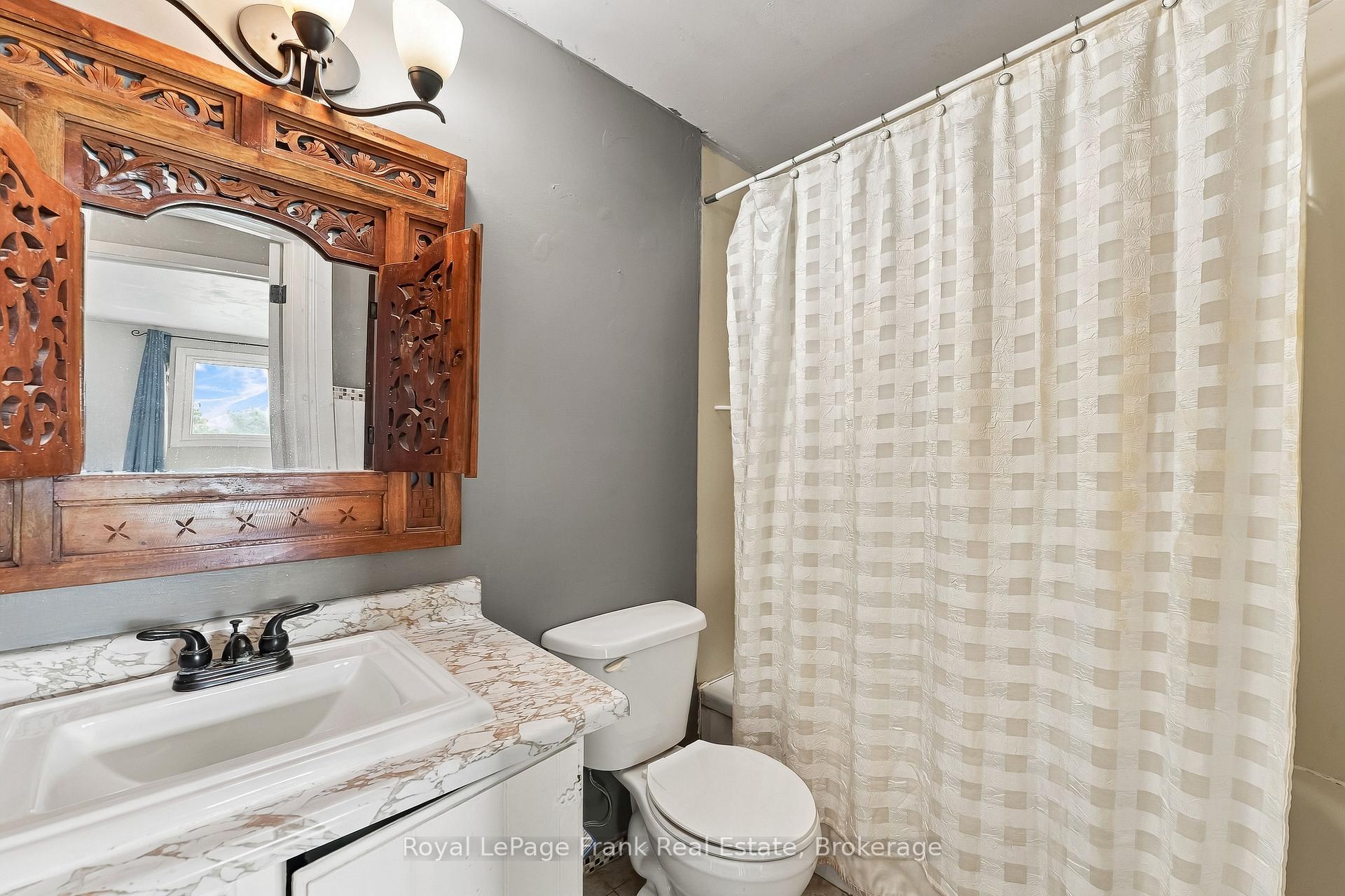 Photo 16 of 1317 Park Road S, Oshawa, Lakeview — HOMEH