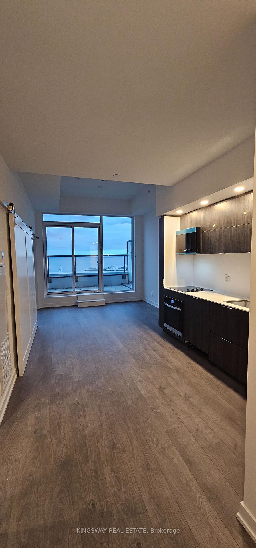 Photo 7 of Unit 405, 370 Martha Street, Burlington, Brant — HOMEH