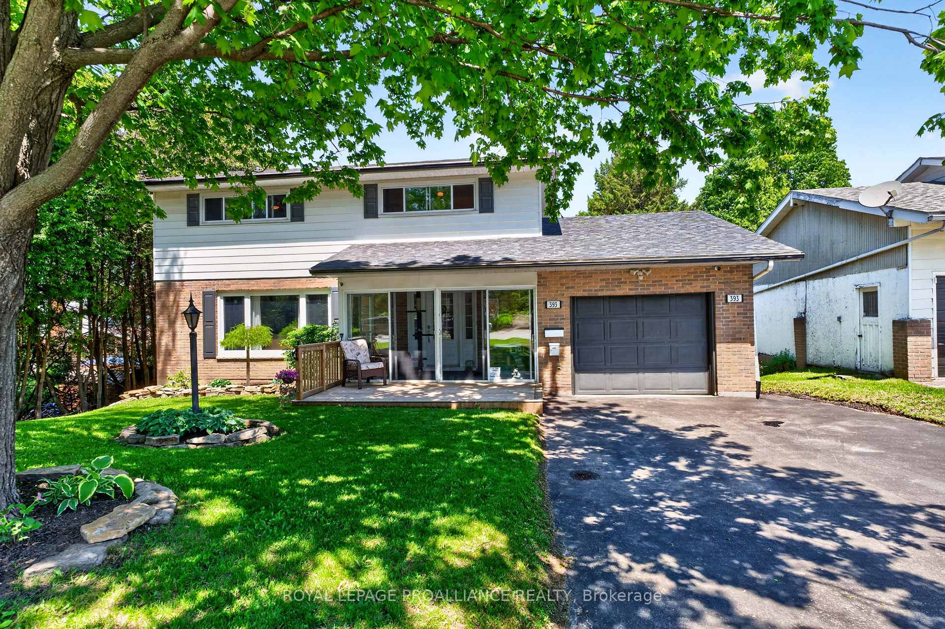 Photo of 393 Stewart Boulevard