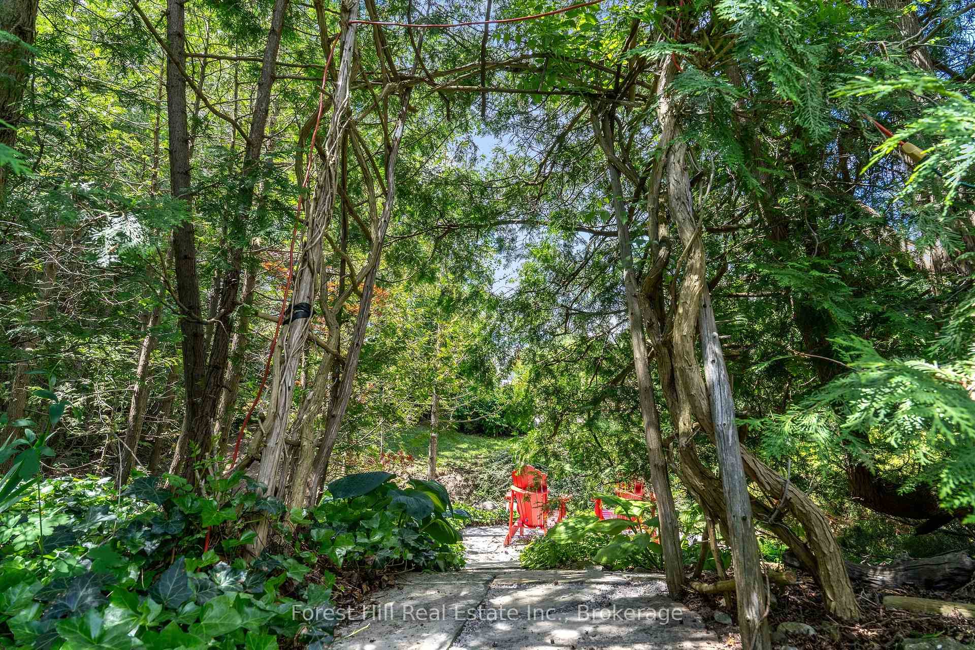 Photo 7 of 131 Aspen Way, Blue Mountains — HOMEH
