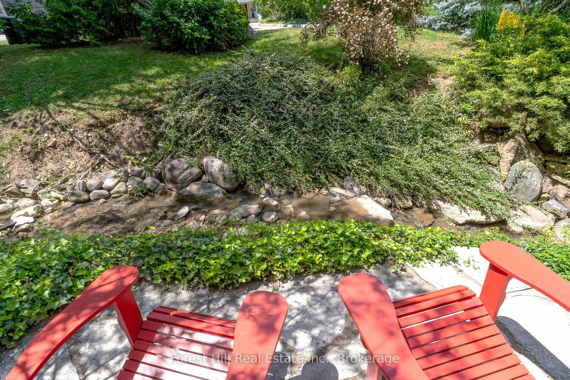 Photo 8 of 131 Aspen Way, Blue Mountains — HOMEH