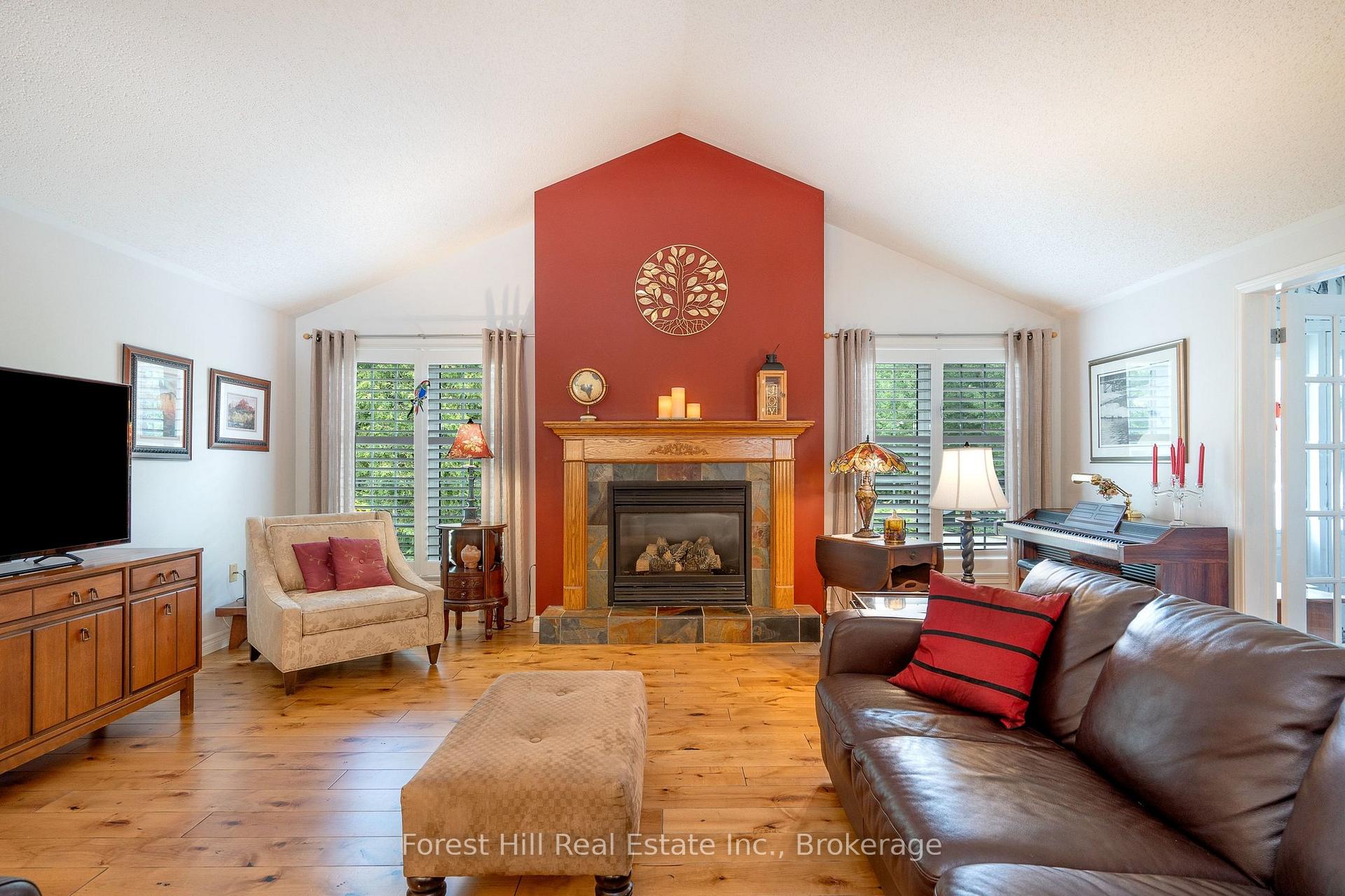 Photo 21 of 131 Aspen Way, Blue Mountains — HOMEH