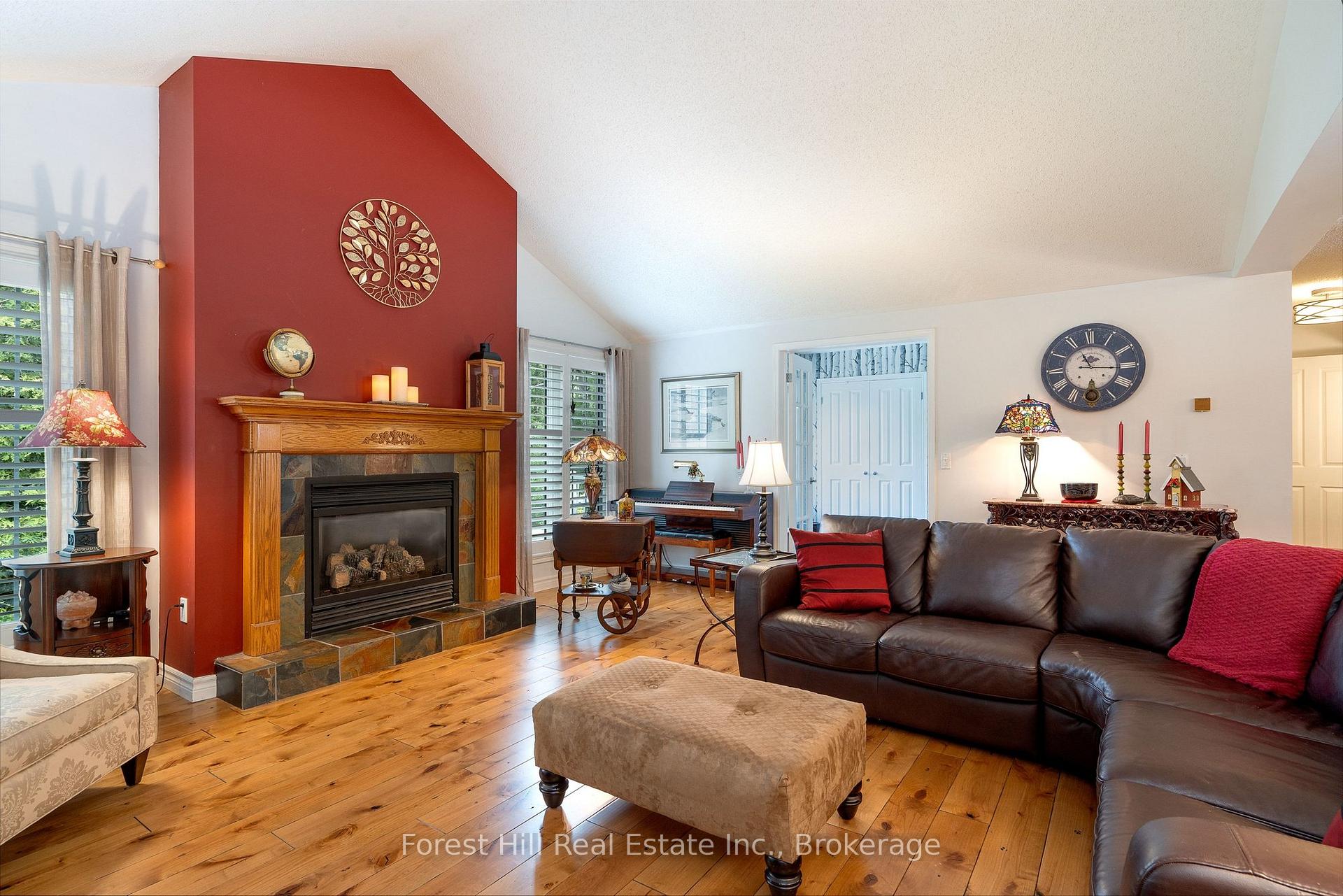 Photo 22 of 131 Aspen Way, Blue Mountains — HOMEH