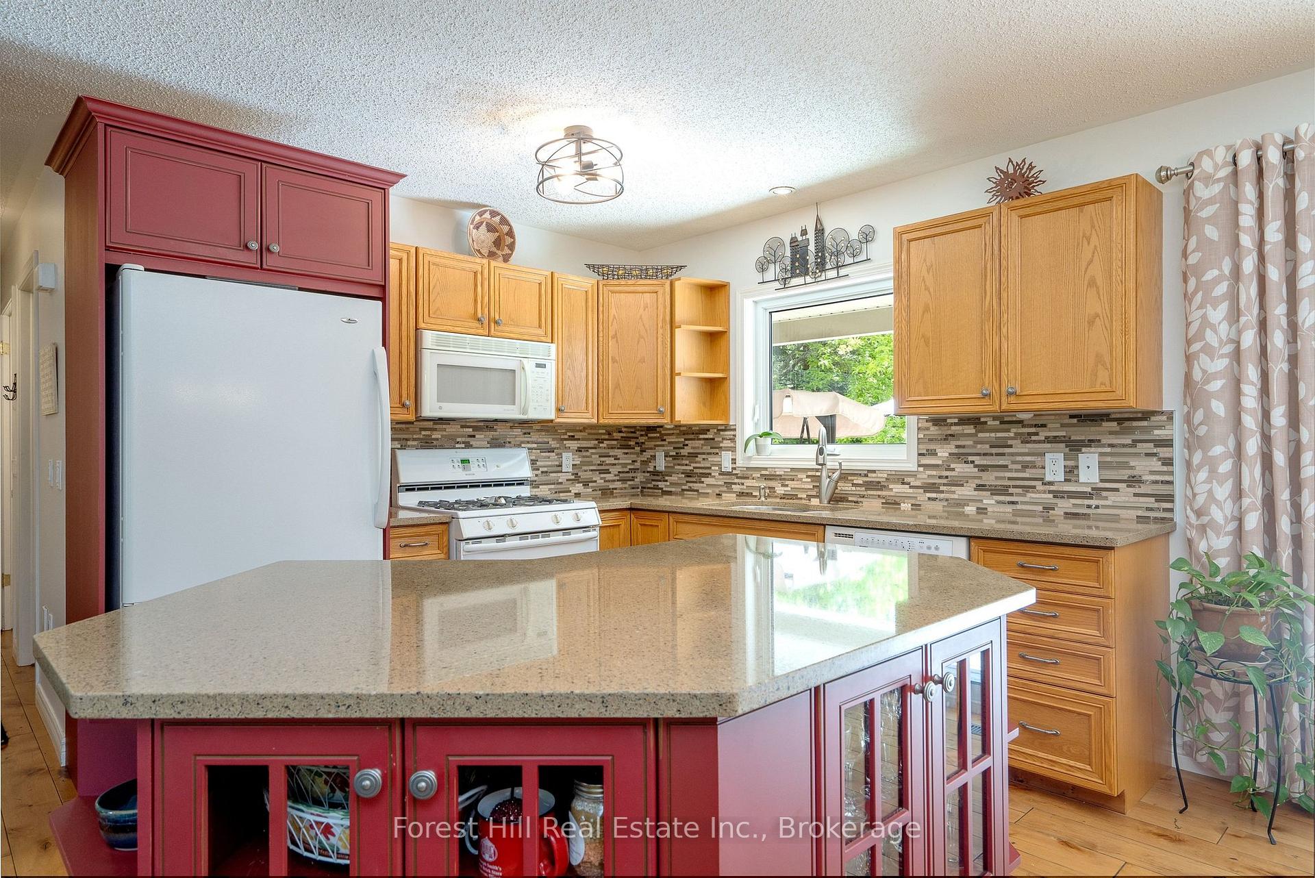 Photo 25 of 131 Aspen Way, Blue Mountains — HOMEH
