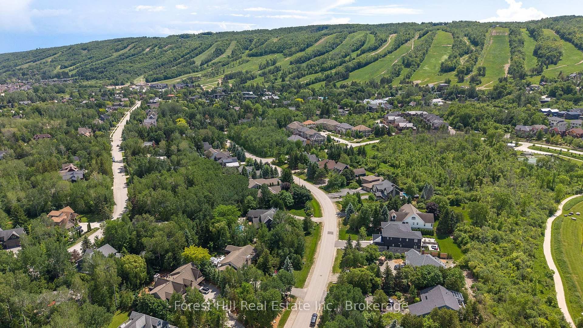 Photo 46 of 131 Aspen Way, Blue Mountains — HOMEH