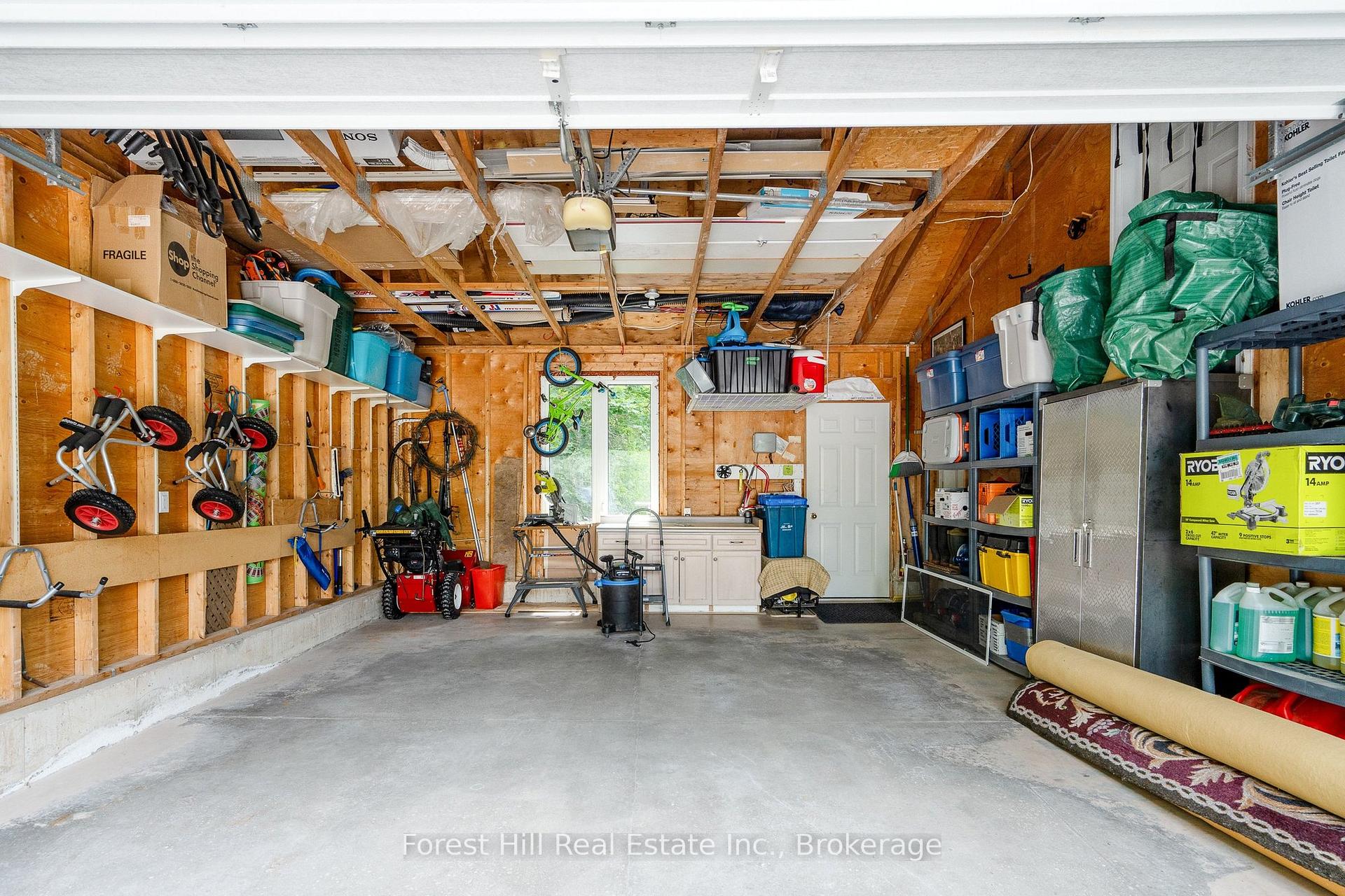 Photo 47 of 131 Aspen Way, Blue Mountains — HOMEH