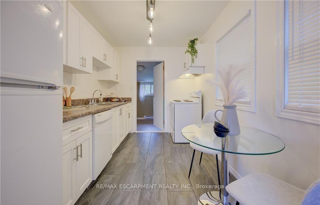 Photo 4 of 73 East 33RD Street, Hamilton, Raleigh — HOMEH