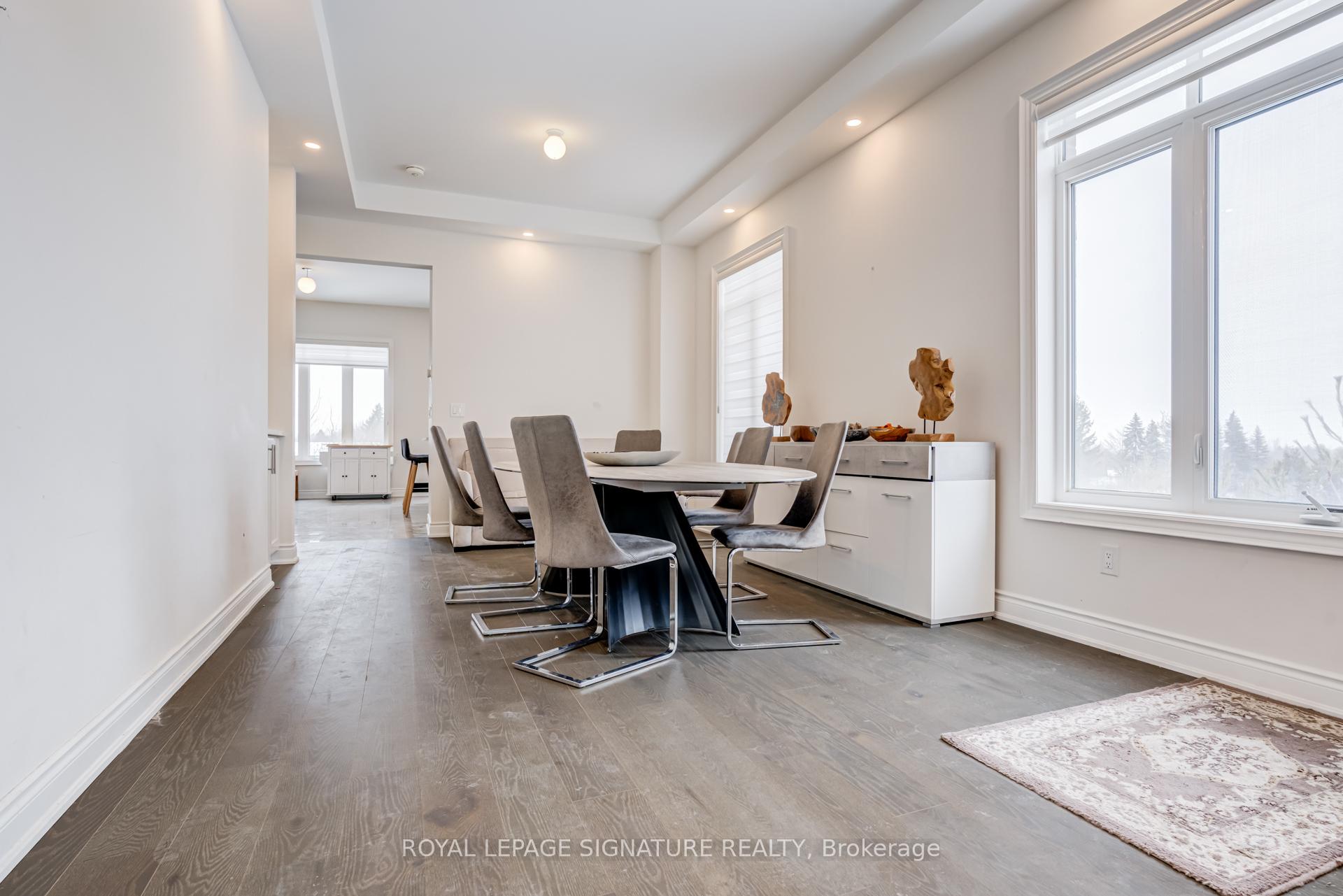 Photo 8 of 71 Maple Fields Circle, Aurora, Aurora Estates — HOMEH