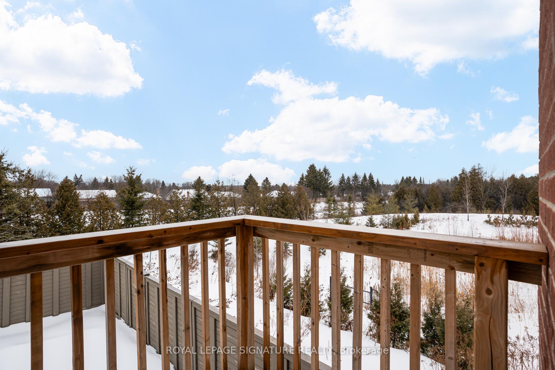 Photo 34 of 71 Maple Fields Circle, Aurora, Aurora Estates — HOMEH