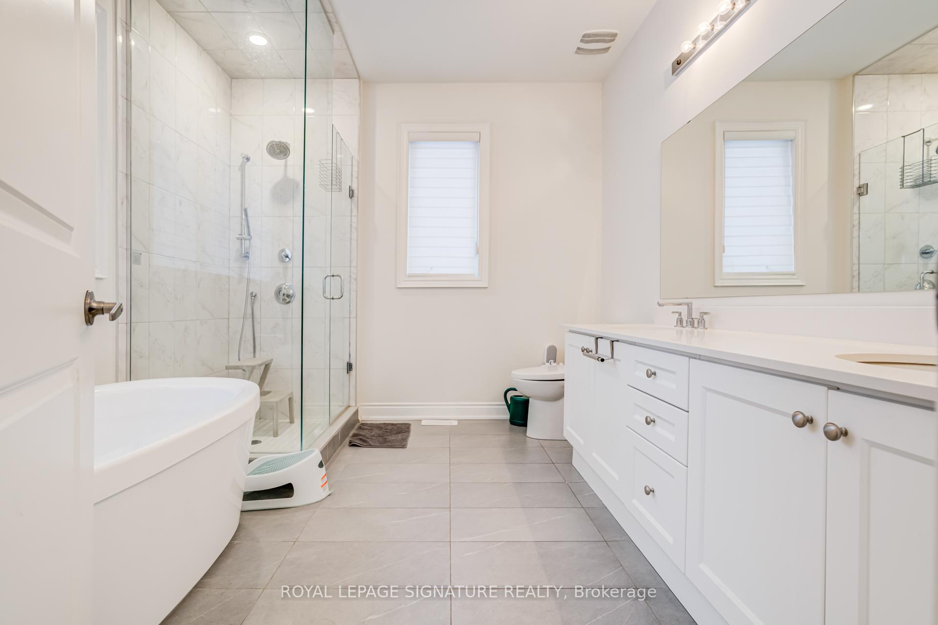 Photo 49 of 71 Maple Fields Circle, Aurora, Aurora Estates — HOMEH