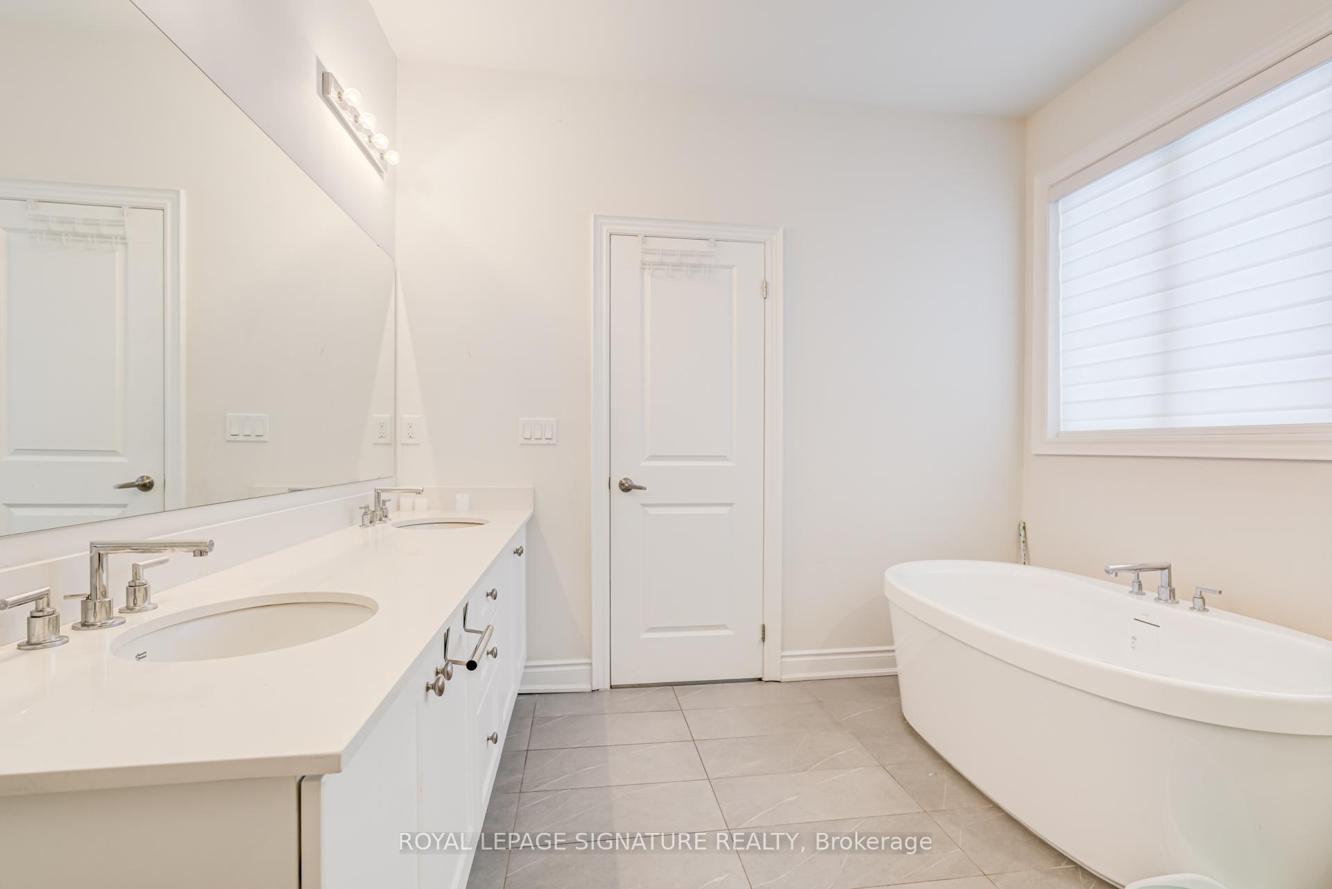Photo 51 of 71 Maple Fields Circle, Aurora, Aurora Estates — HOMEH