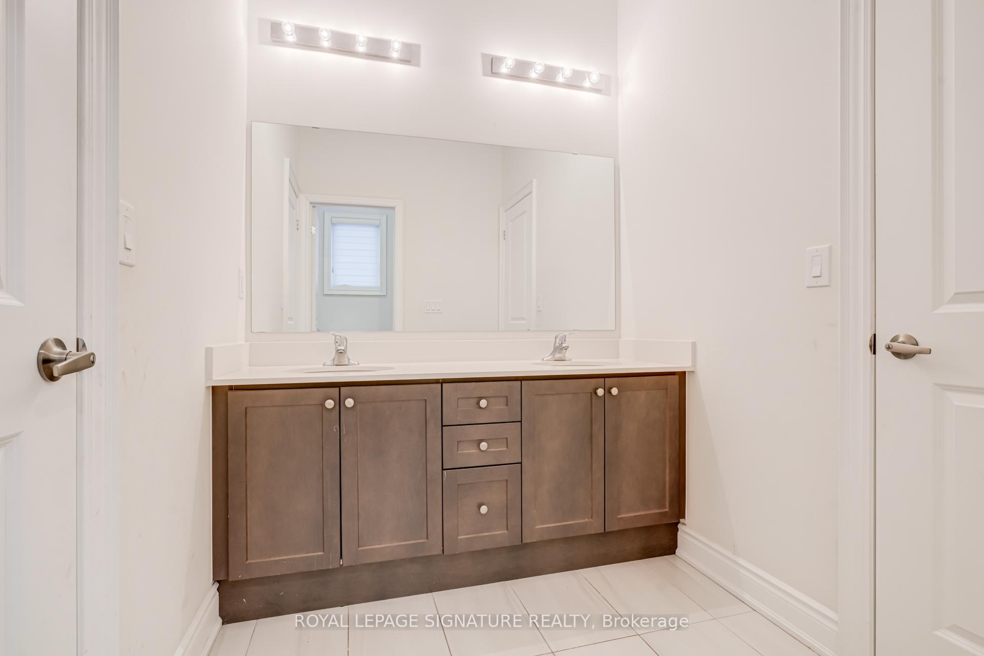 Photo 59 of 71 Maple Fields Circle, Aurora, Aurora Estates — HOMEH
