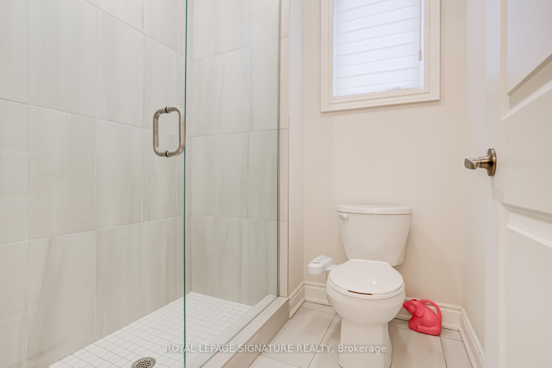 Photo 61 of 71 Maple Fields Circle, Aurora, Aurora Estates — HOMEH