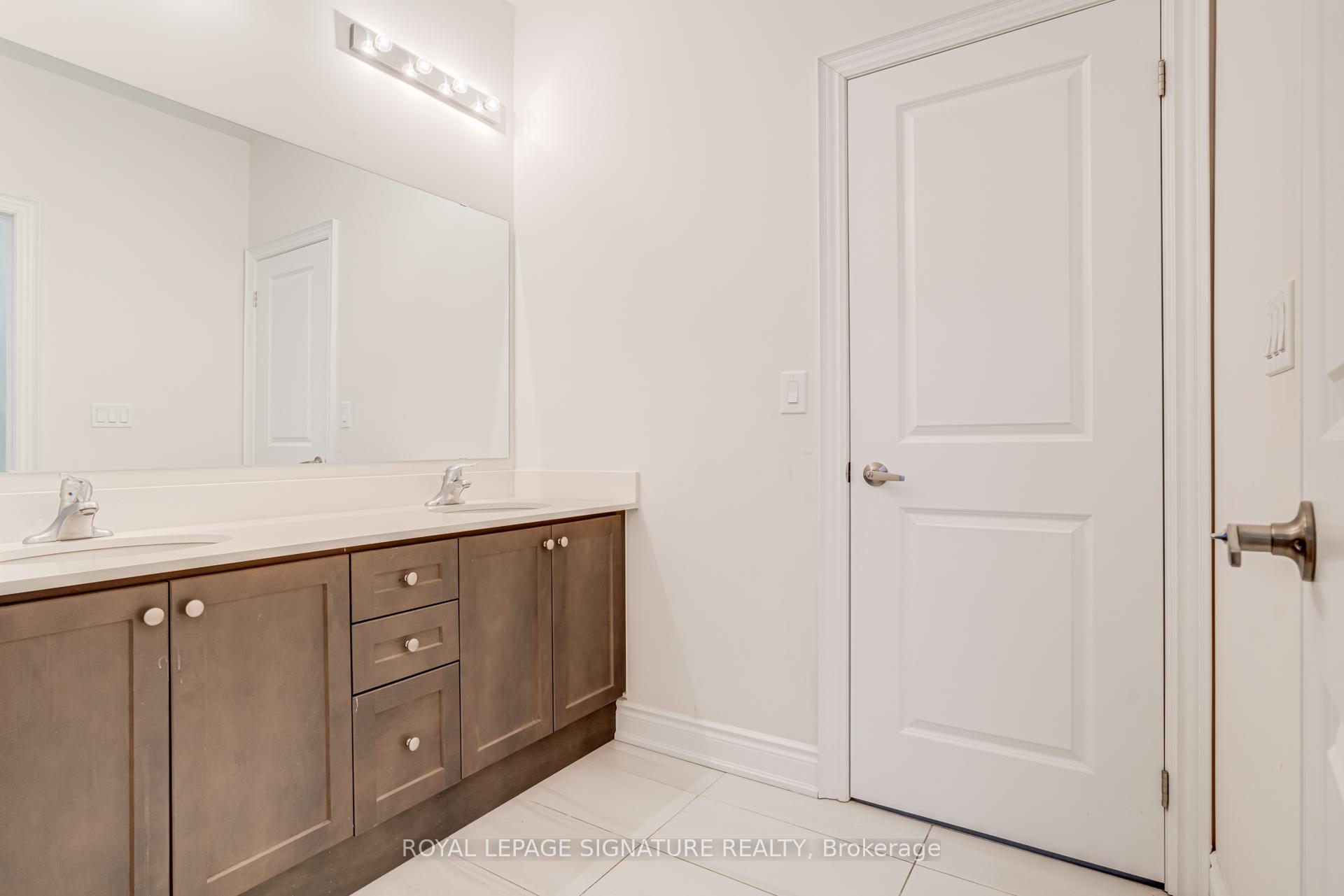 Photo 67 of 71 Maple Fields Circle, Aurora, Aurora Estates — HOMEH