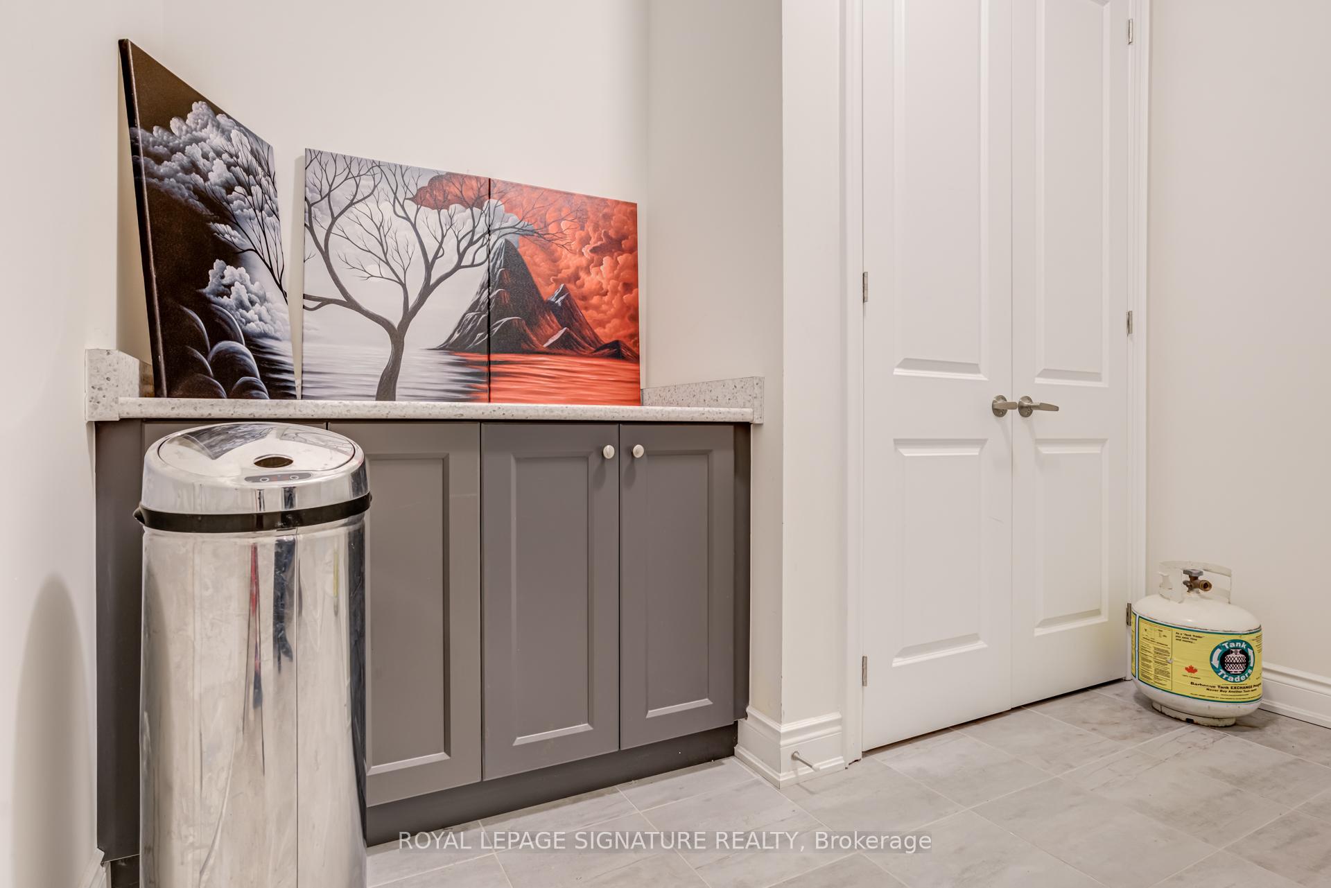 Photo 81 of 71 Maple Fields Circle, Aurora, Aurora Estates — HOMEH