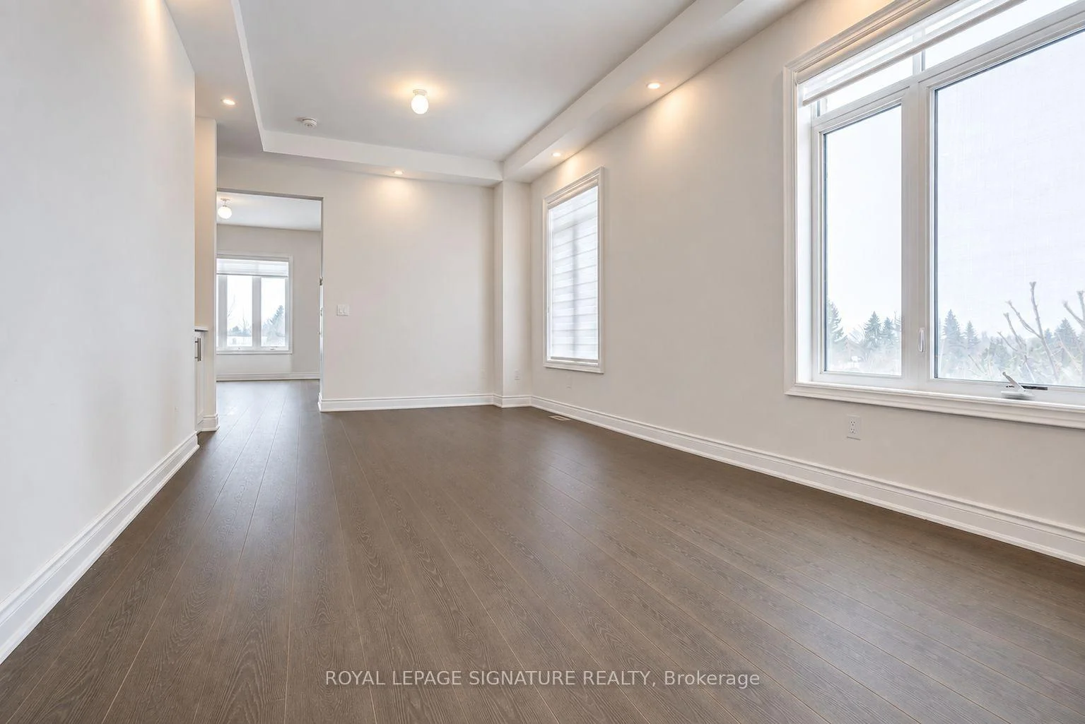 Photo 10 of 71 Maple Fields Circle, Aurora, Aurora Estates — HOMEH