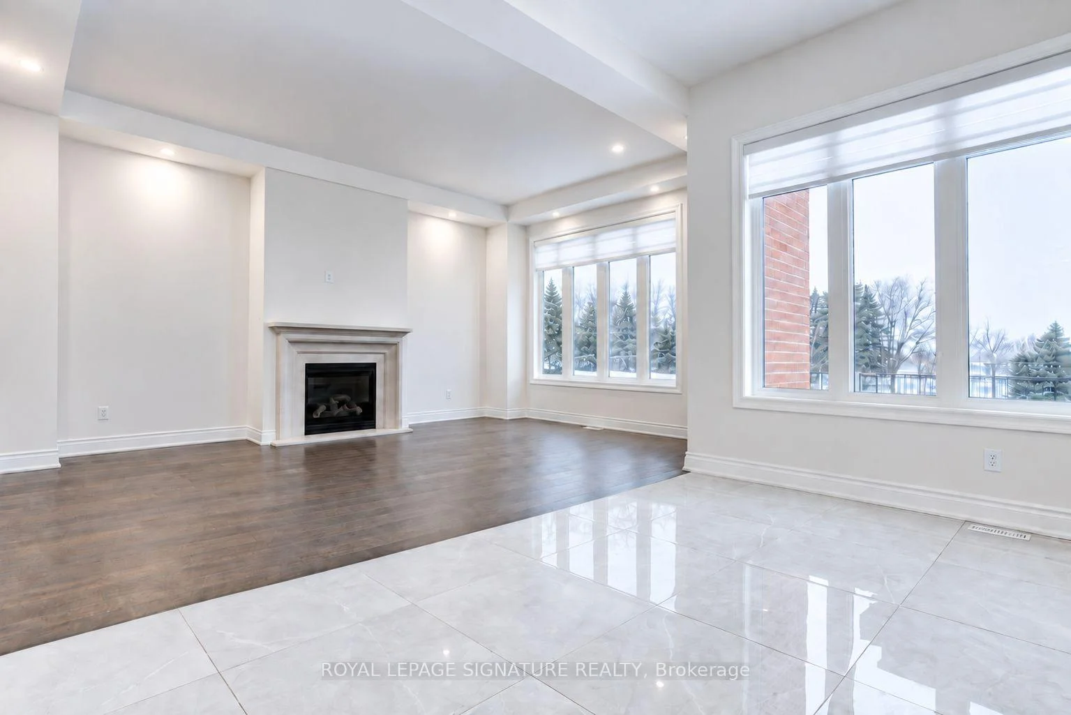 Photo 23 of 71 Maple Fields Circle, Aurora, Aurora Estates — HOMEH