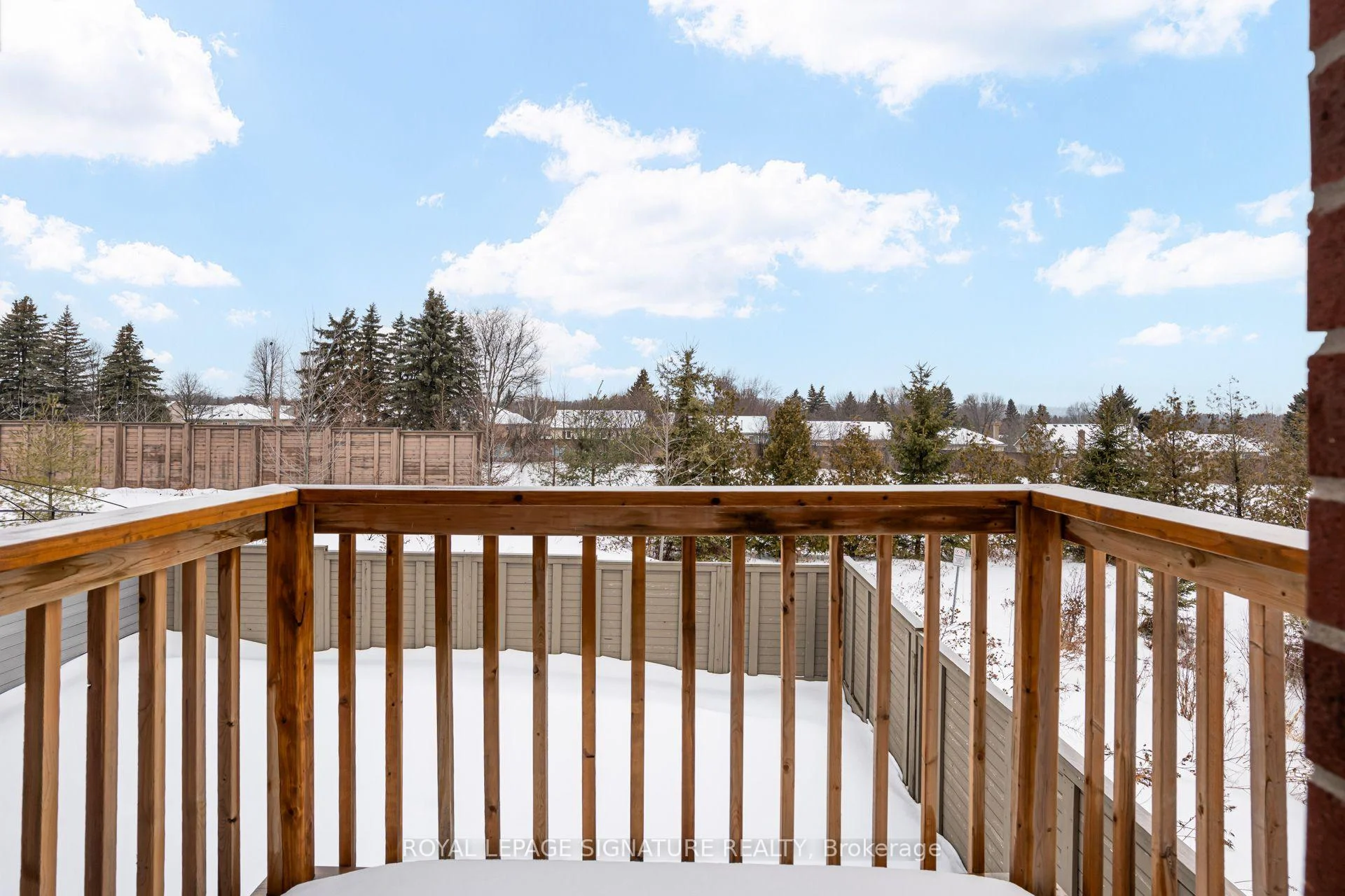 Photo 33 of 71 Maple Fields Circle, Aurora, Aurora Estates — HOMEH