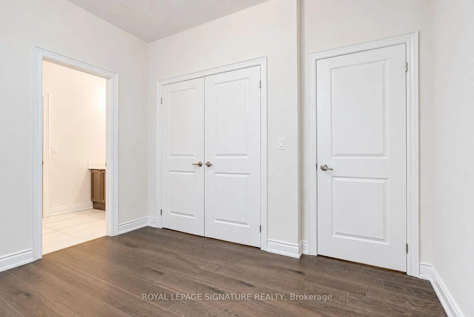 Photo 56 of 71 Maple Fields Circle, Aurora, Aurora Estates — HOMEH