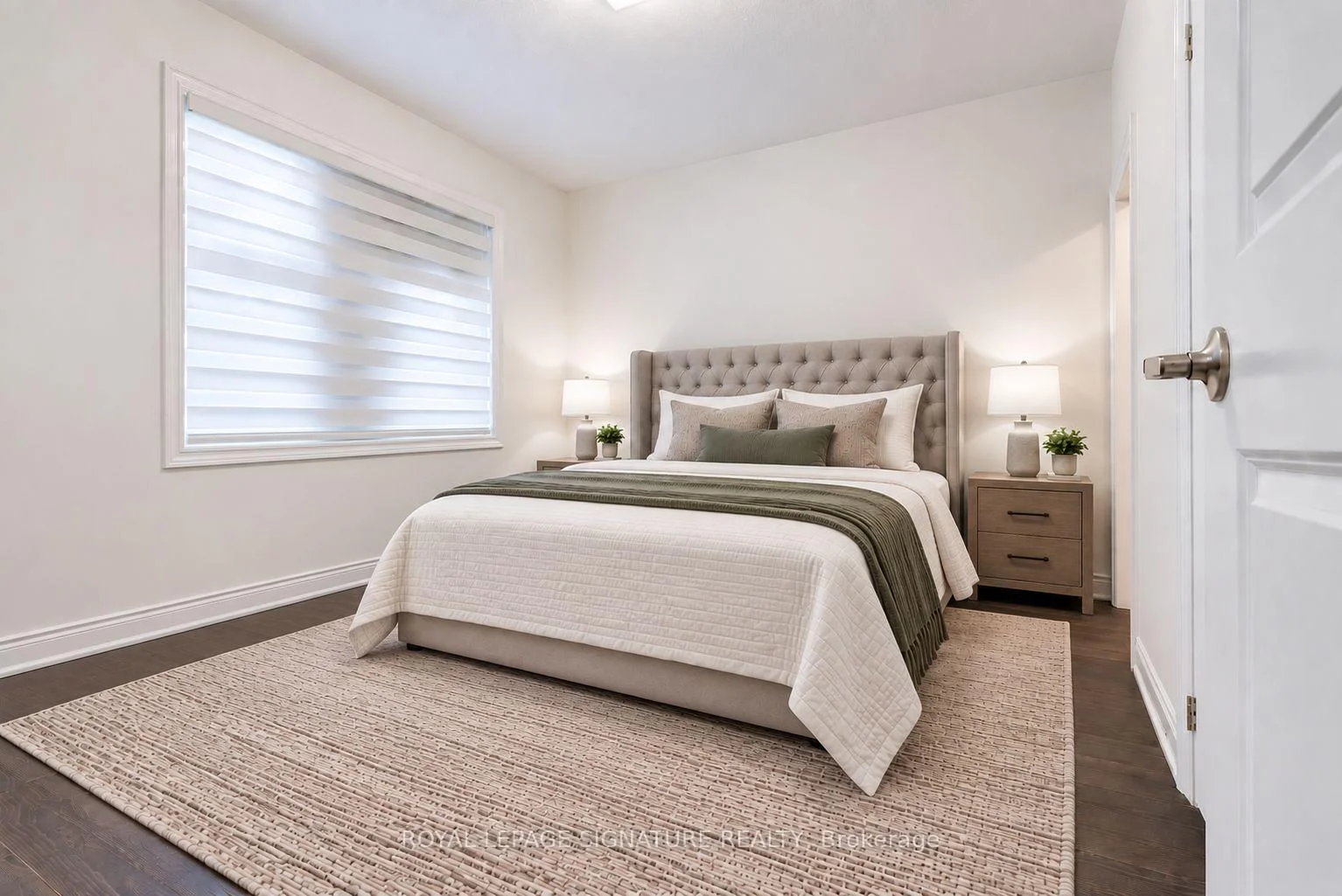 Photo 72 of 71 Maple Fields Circle, Aurora, Aurora Estates — HOMEH
