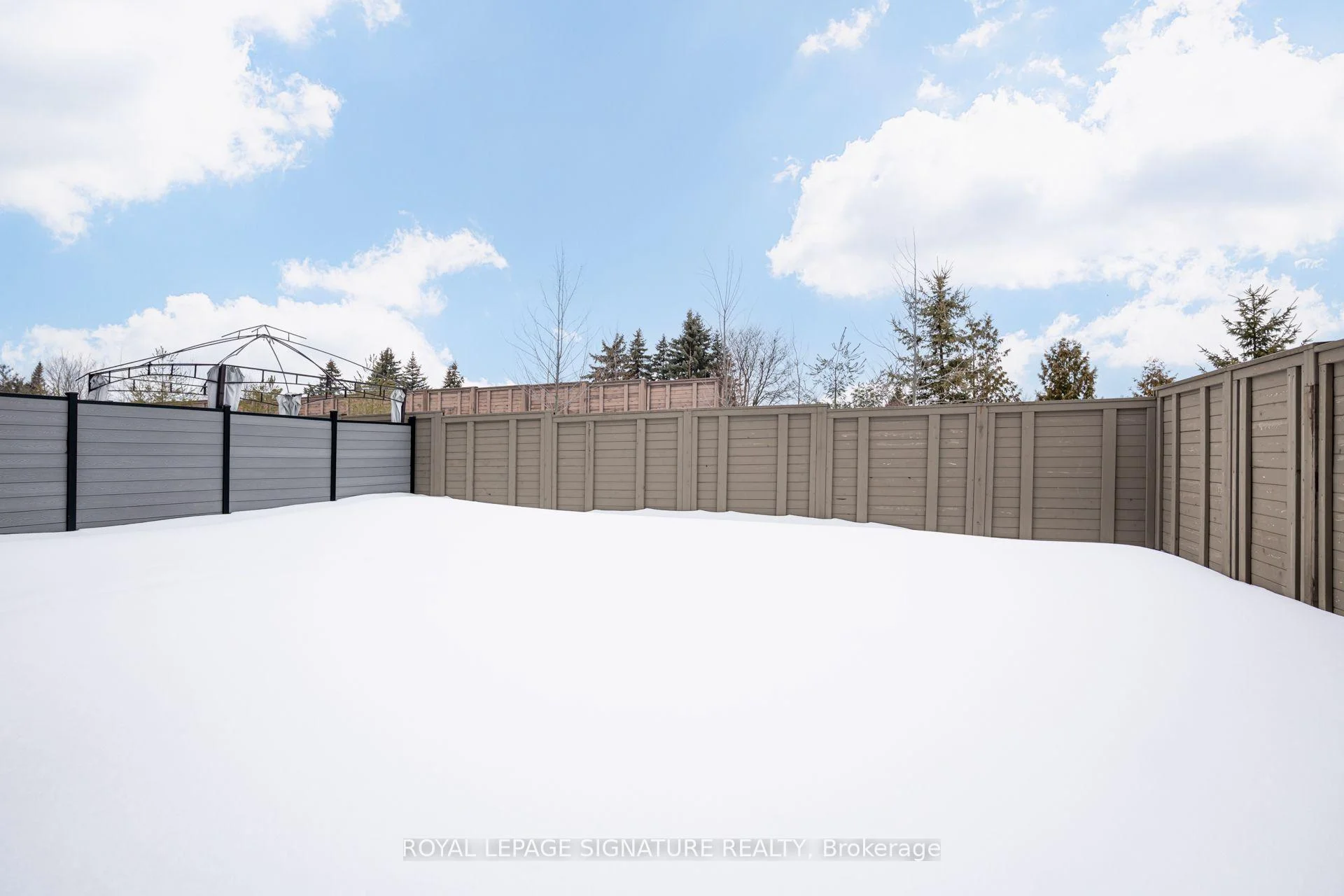 Photo 92 of 71 Maple Fields Circle, Aurora, Aurora Estates — HOMEH