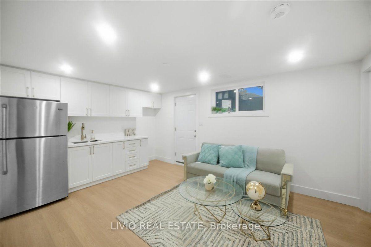 Photo 26 of 78 Cromwell Crescent, Hamilton, Greenford — HOMEH