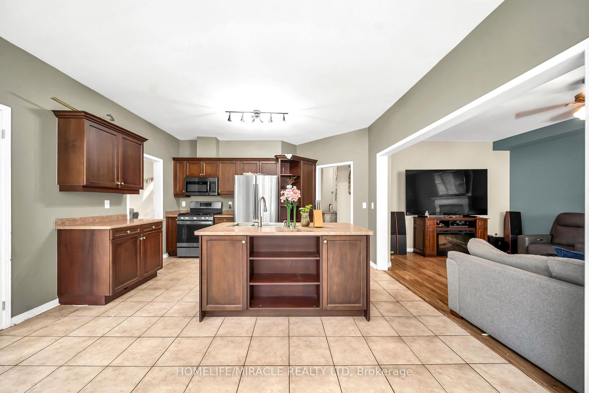 Photo 19 of 57 Hunter Way, Brantford, Empire — HOMEH