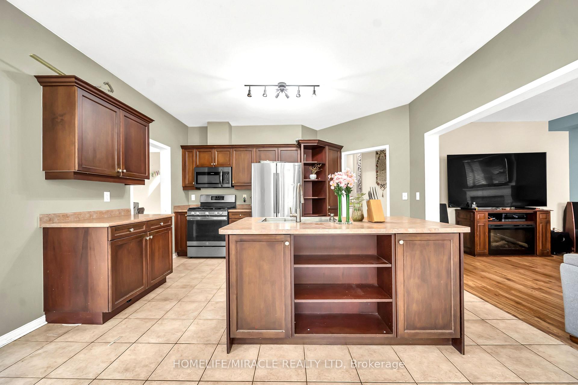 Photo 20 of 57 Hunter Way, Brantford, Empire — HOMEH