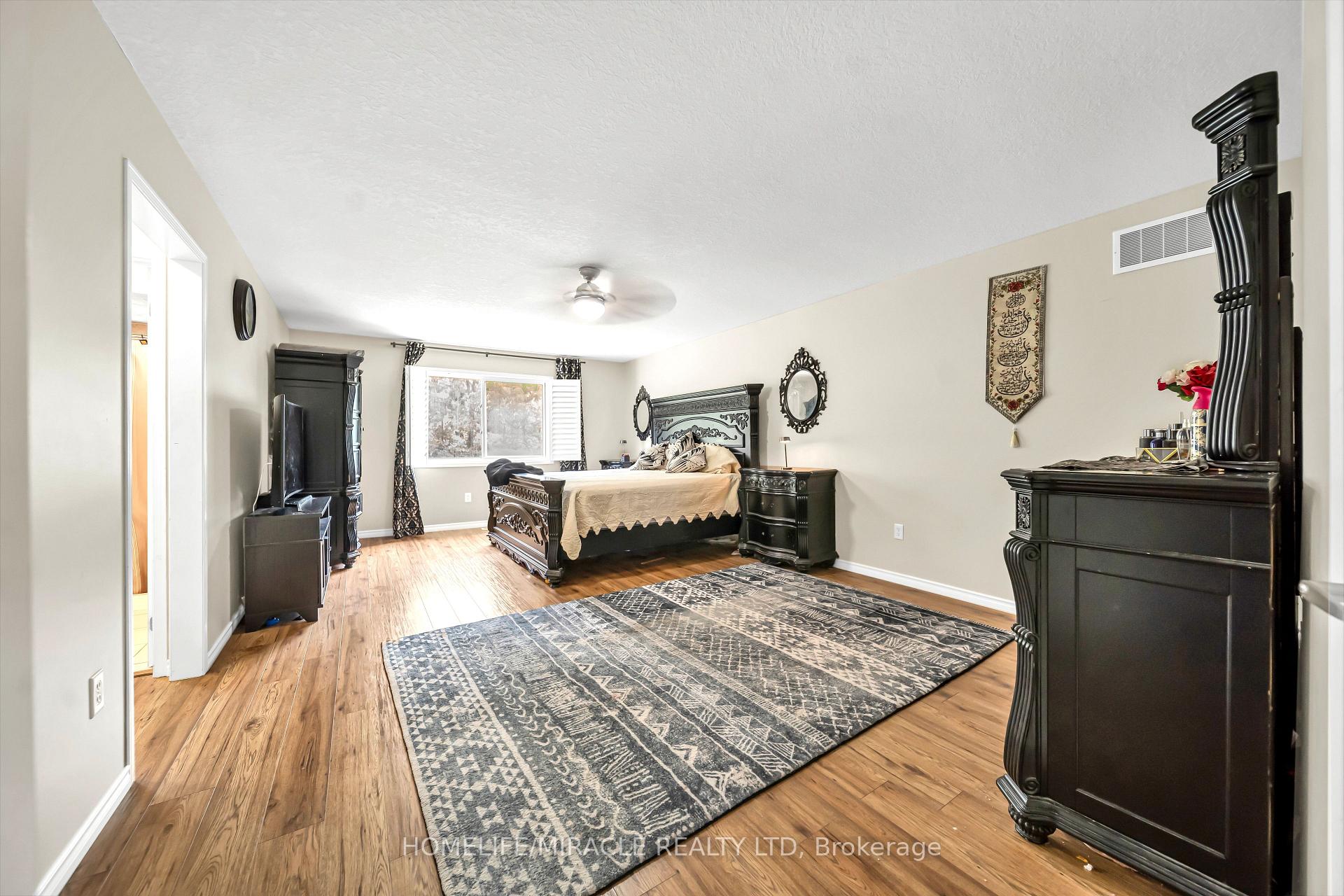 Photo 28 of 57 Hunter Way, Brantford, Empire — HOMEH