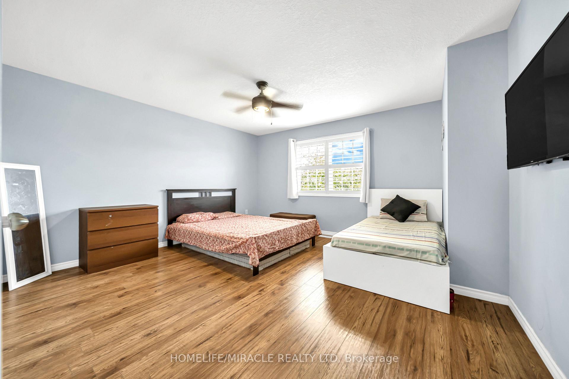 Photo 36 of 57 Hunter Way, Brantford, Empire — HOMEH
