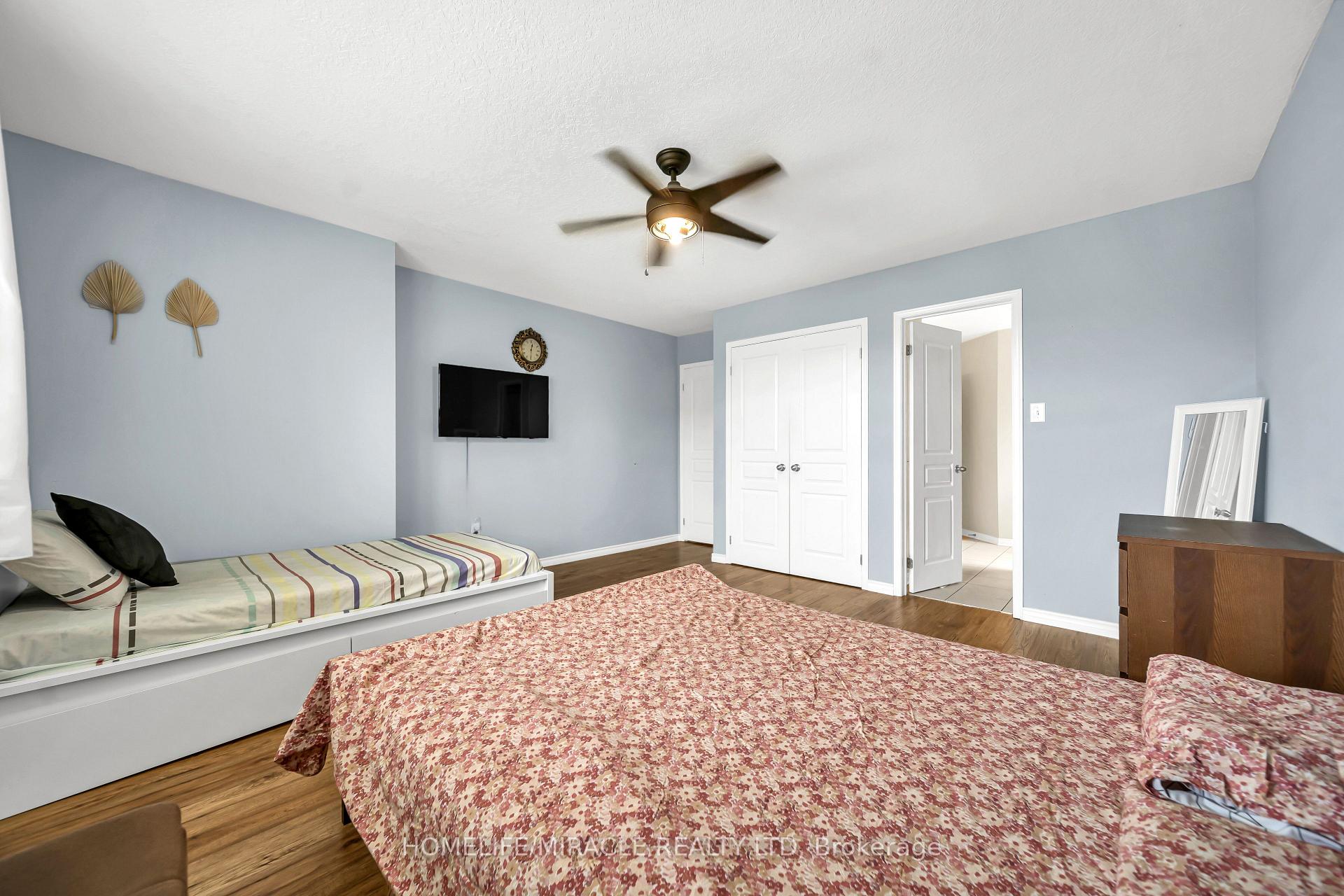 Photo 37 of 57 Hunter Way, Brantford, Empire — HOMEH