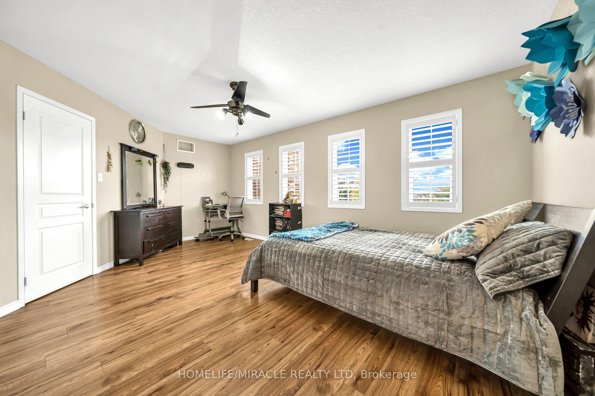 Photo 40 of 57 Hunter Way, Brantford, Empire — HOMEH