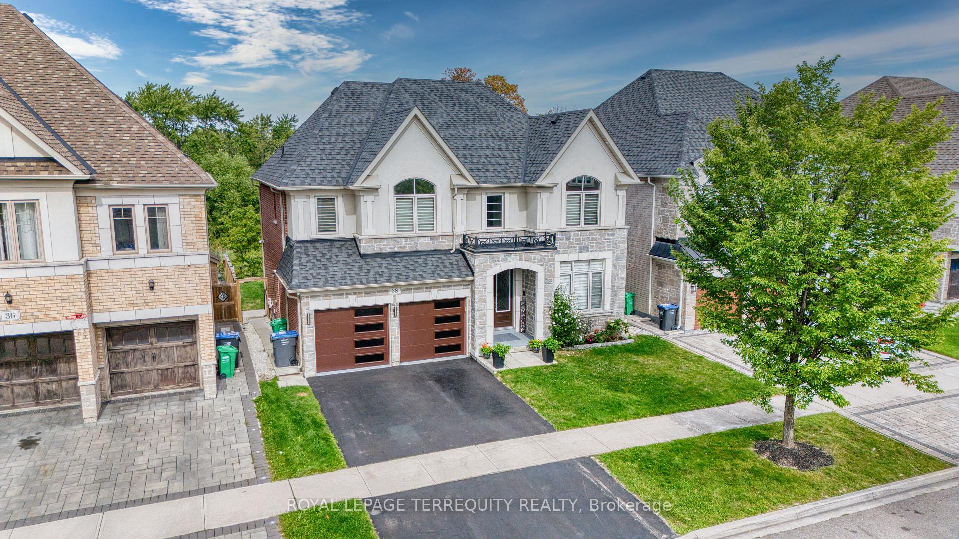 Photo of 38 Rhapsody Crescent