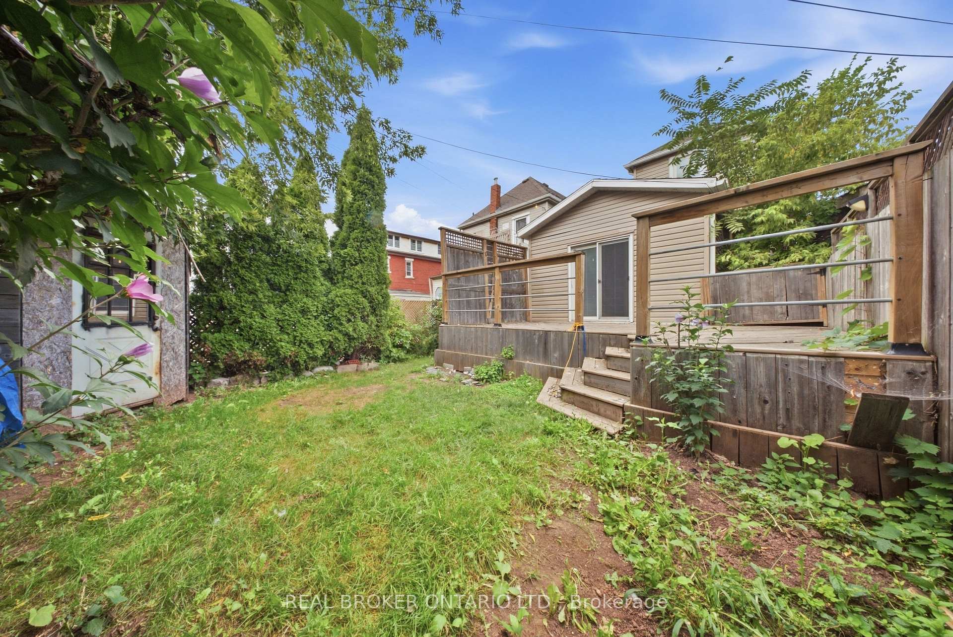 Photo 21 of 1082 Cannon Street E, Hamilton, Crown Point — HOMEH