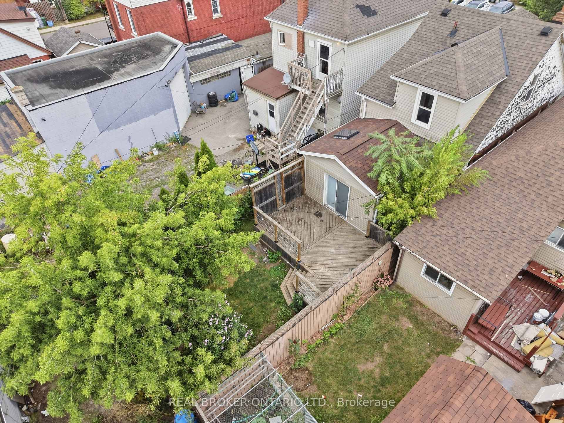 Photo 23 of 1082 Cannon Street E, Hamilton, Crown Point — HOMEH