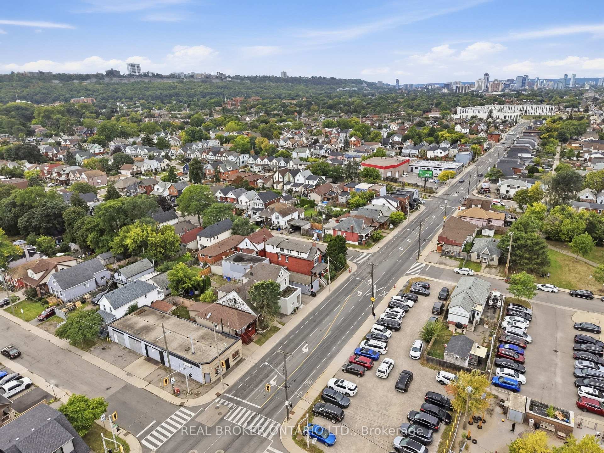 Photo 27 of 1082 Cannon Street E, Hamilton, Crown Point — HOMEH