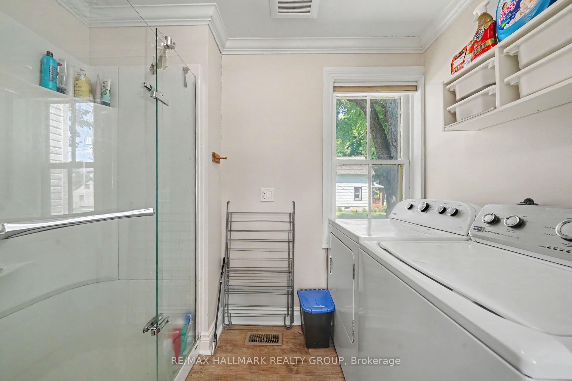 Photo 23 of 98 Drummond Street E, Perth, Perth — HOMEH