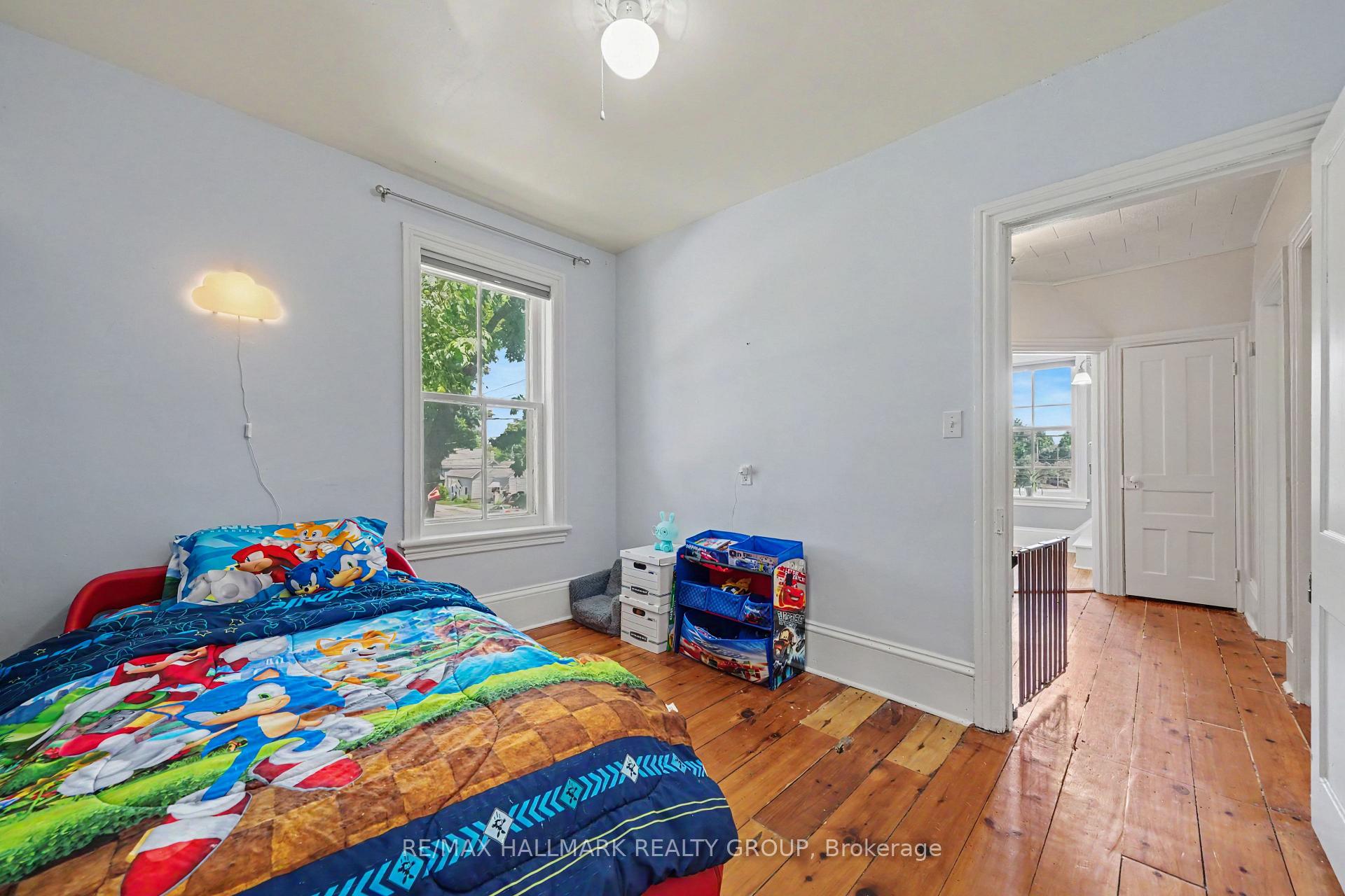 Photo 27 of 98 Drummond Street E, Perth, Perth — HOMEH