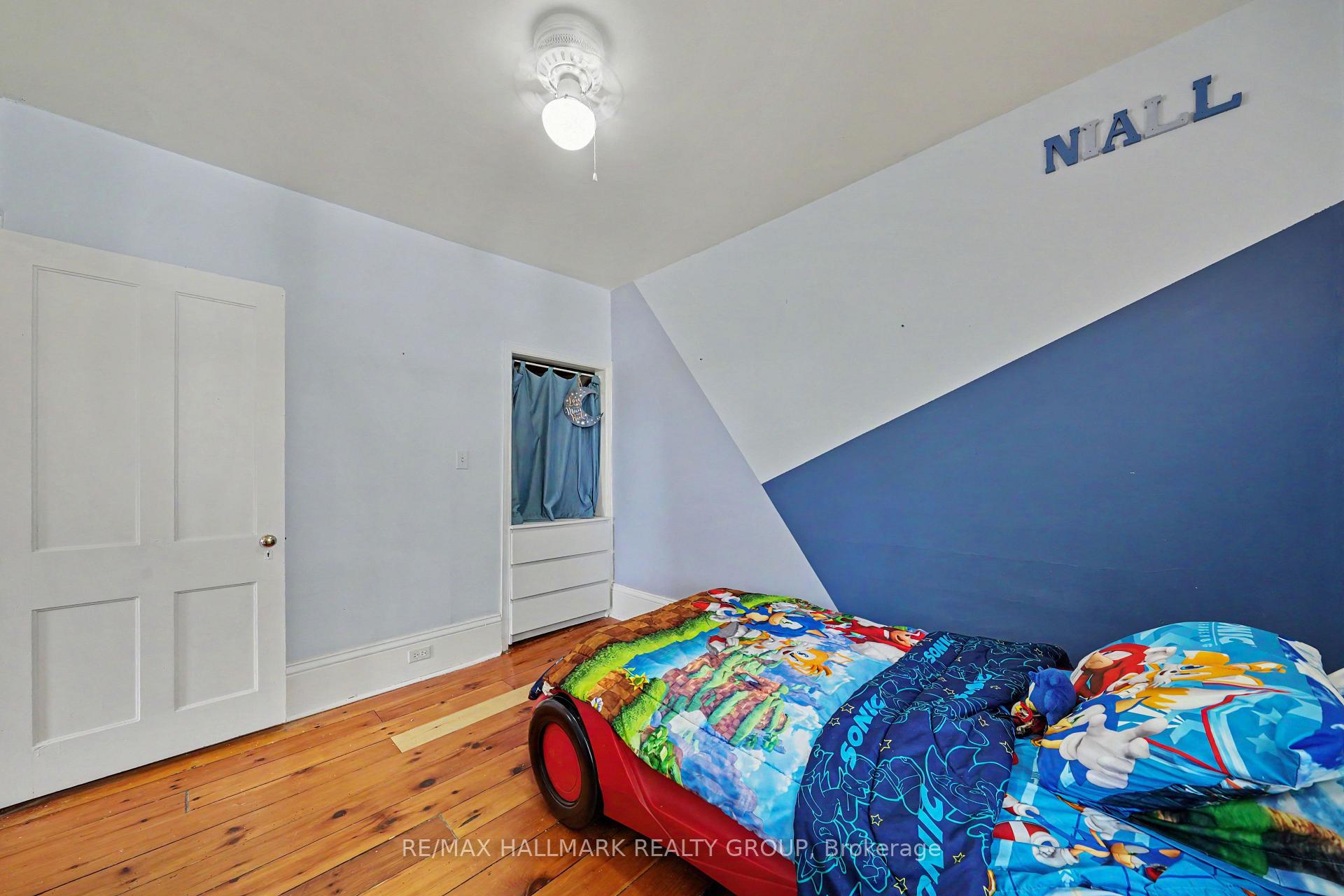 Photo 29 of 98 Drummond Street E, Perth, Perth — HOMEH