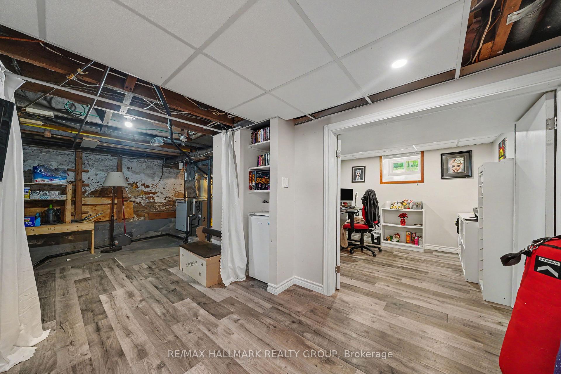 Photo 34 of 98 Drummond Street E, Perth, Perth — HOMEH