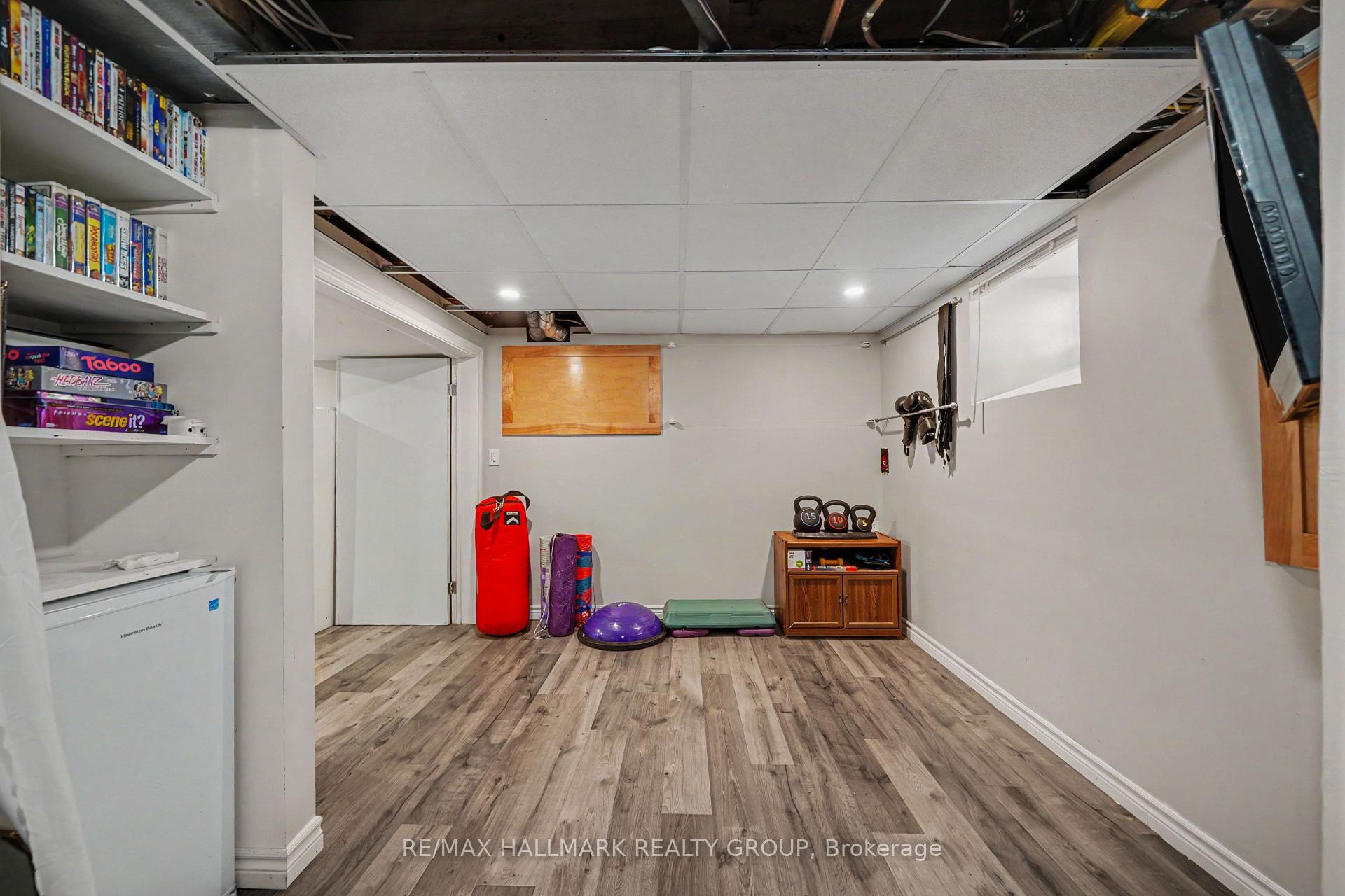 Photo 35 of 98 Drummond Street E, Perth, Perth — HOMEH