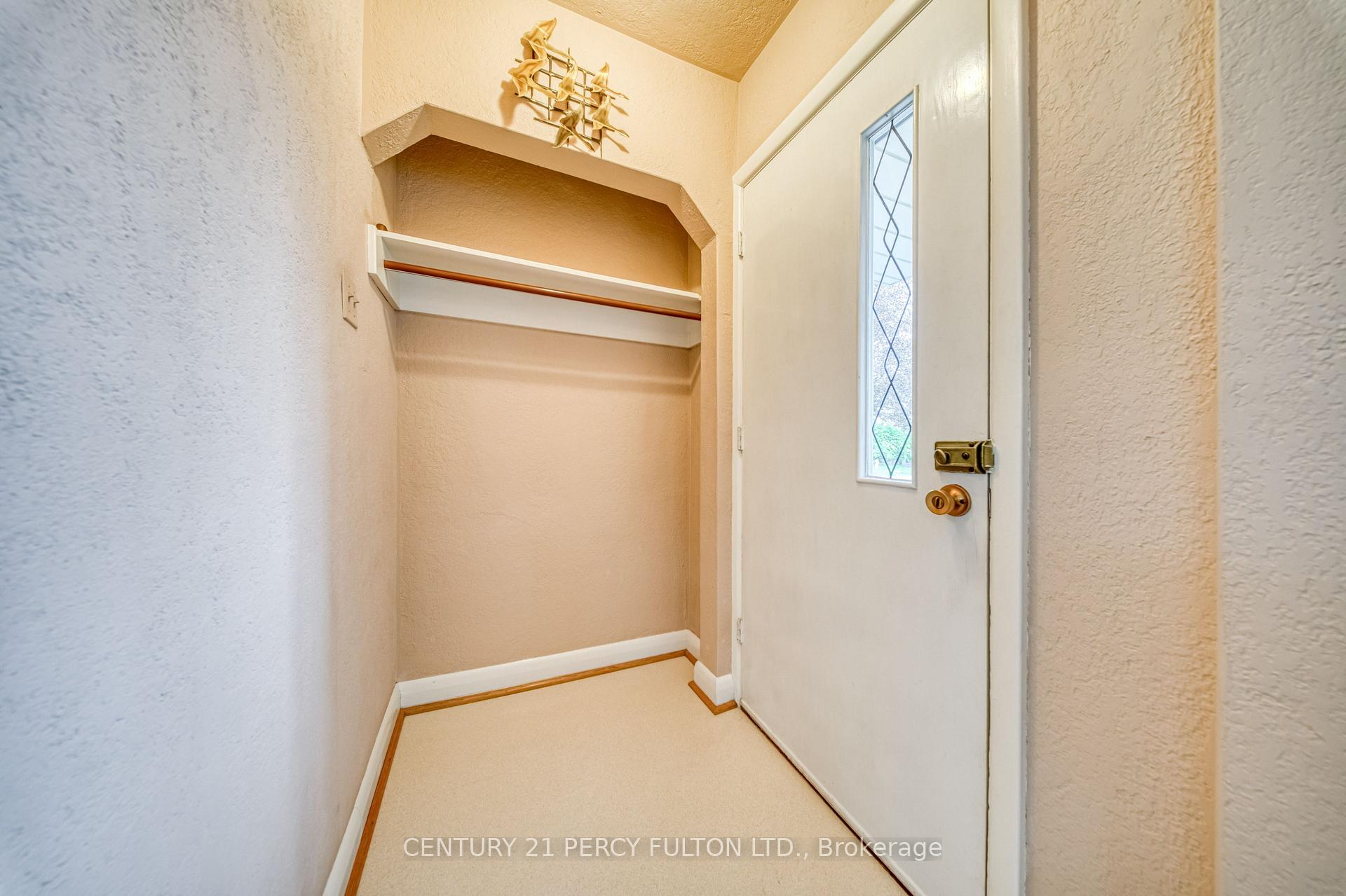 Photo 4 of 13 Graylee Avenue, Scarborough, Eglinton East — HOMEH
