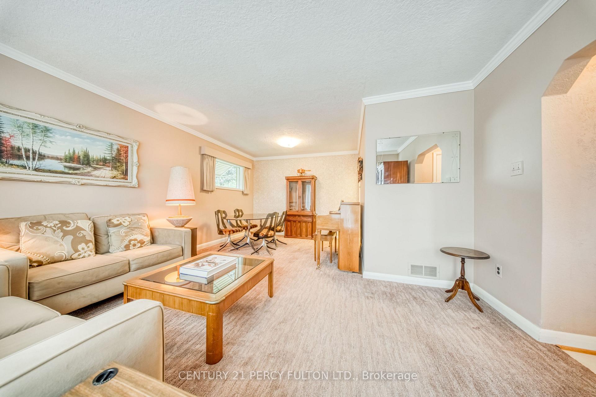 Photo 5 of 13 Graylee Avenue, Scarborough, Eglinton East — HOMEH