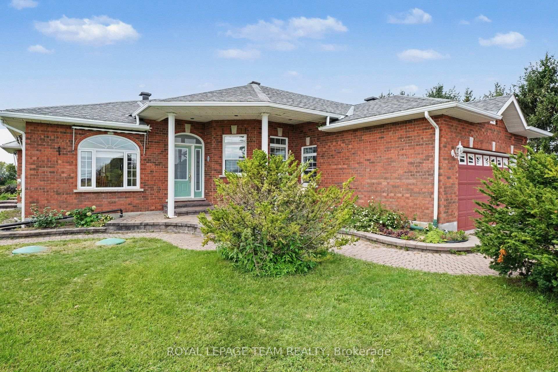 Photo 2 of 3282 County 16 Road, North Dundas, North Dundas (Mountain) Twp — HOMEH