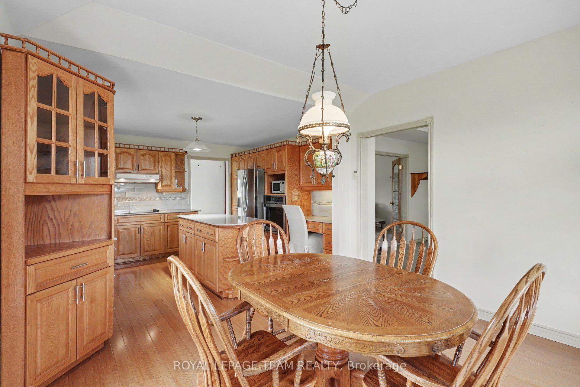 Photo 7 of 3282 County 16 Road, North Dundas, North Dundas (Mountain) Twp — HOMEH