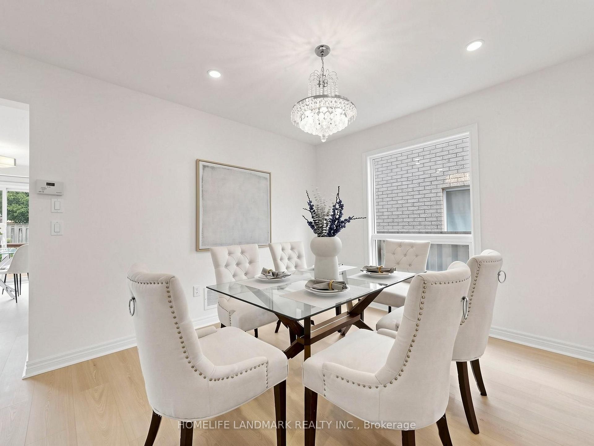Photo 4 of 2376 Bankside Drive, Mississauga, Central Erin Mills — HOMEH