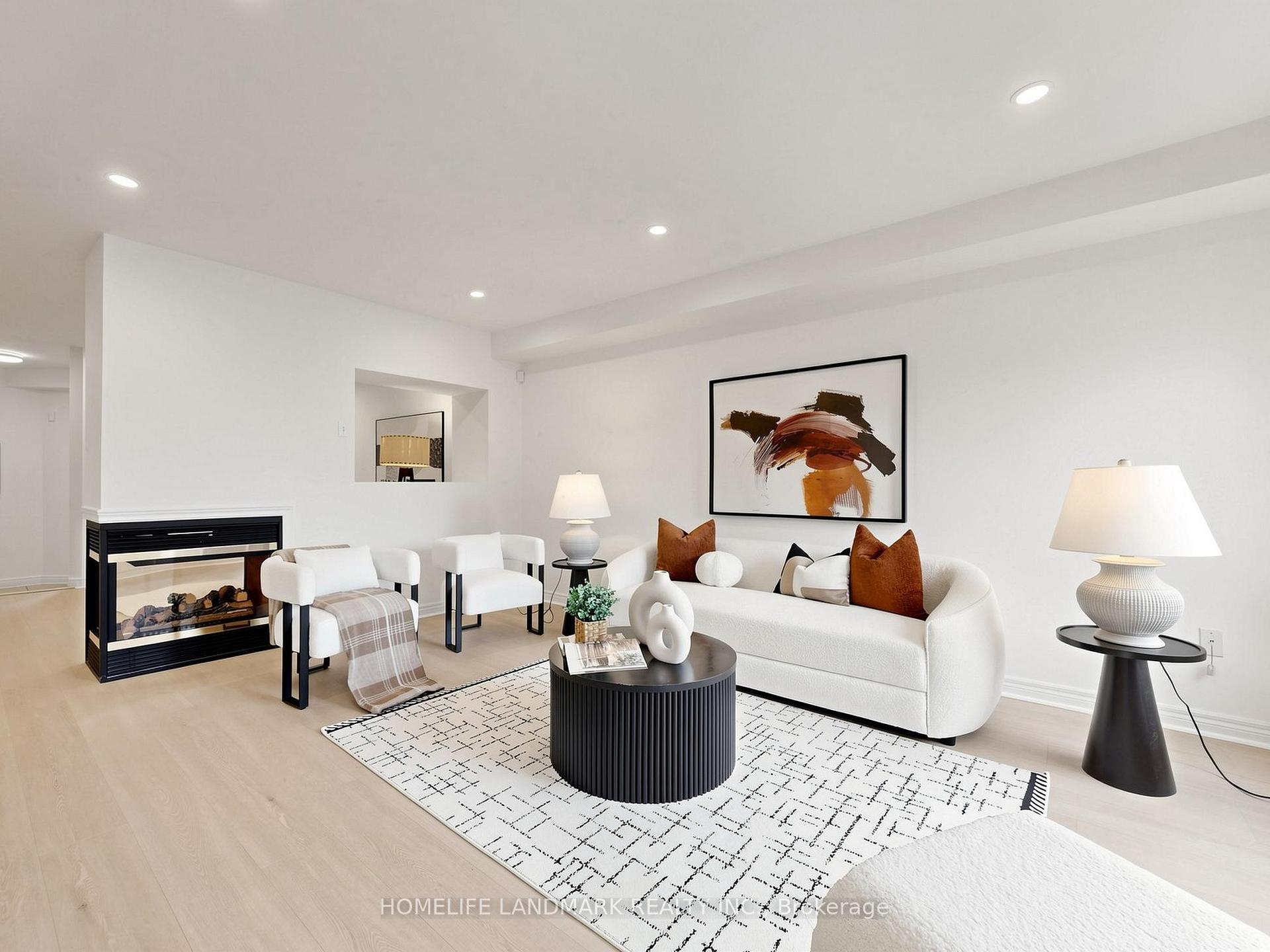 Photo 6 of 2376 Bankside Drive, Mississauga, Central Erin Mills — HOMEH